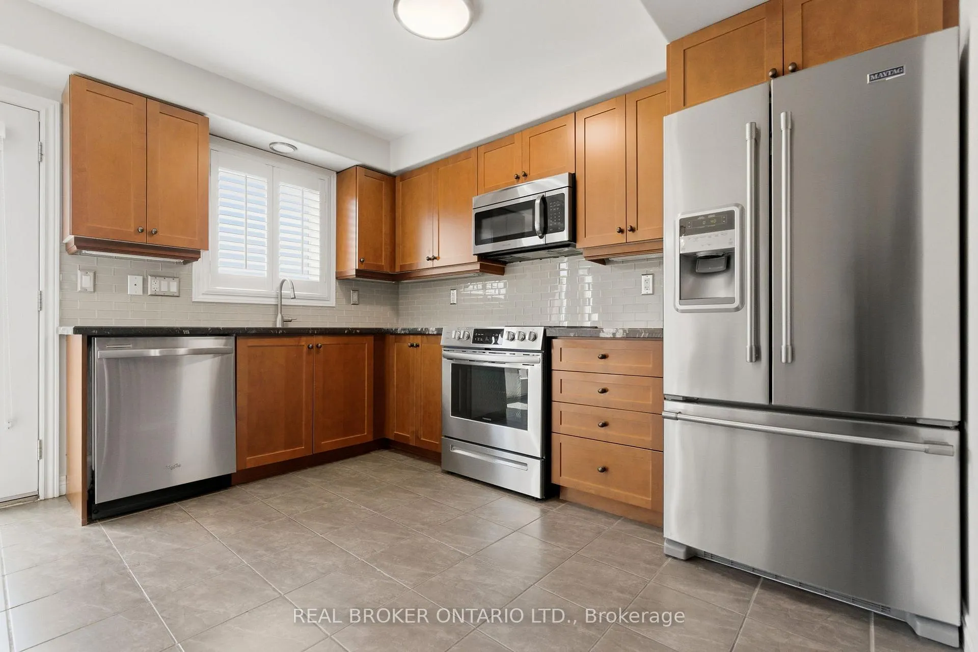 Photo 14 of Unit 13, 201 Westbank Trail, Hamilton, Stoney Creek Mountain — HOMEH