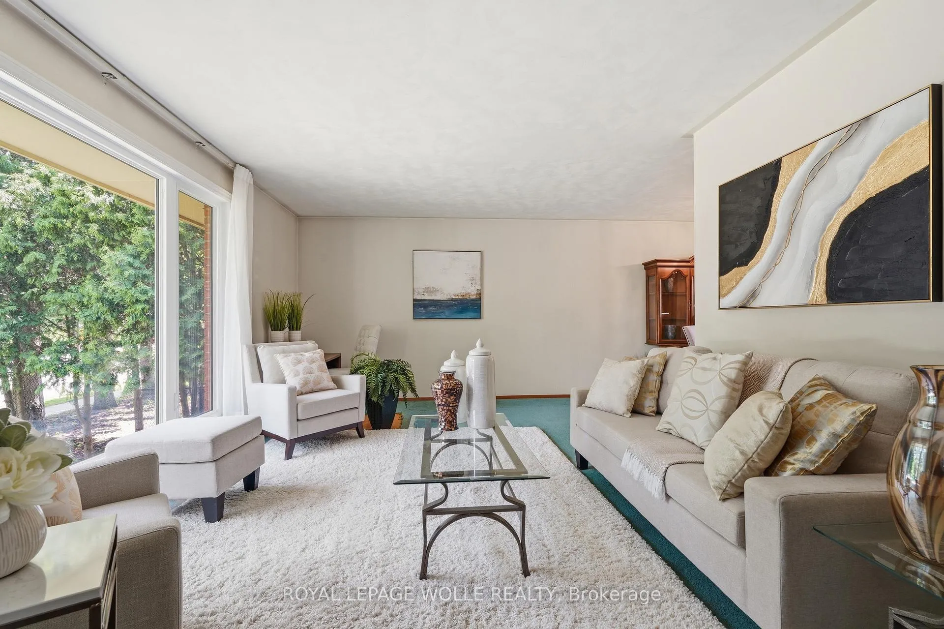 Photo 7 of 4 Bradley Place, Kitchener — HOMEH