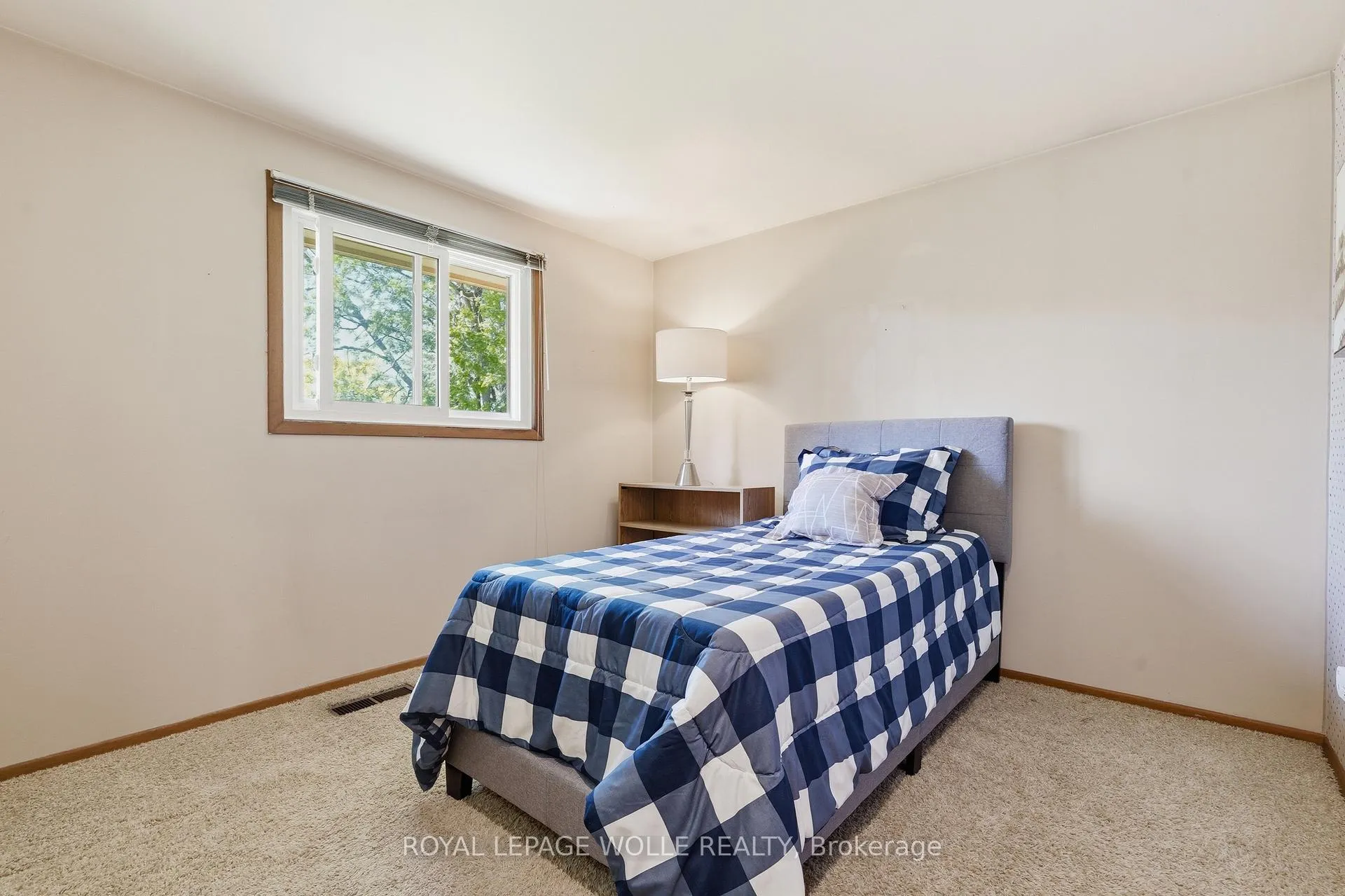 Photo 22 of 4 Bradley Place, Kitchener — HOMEH