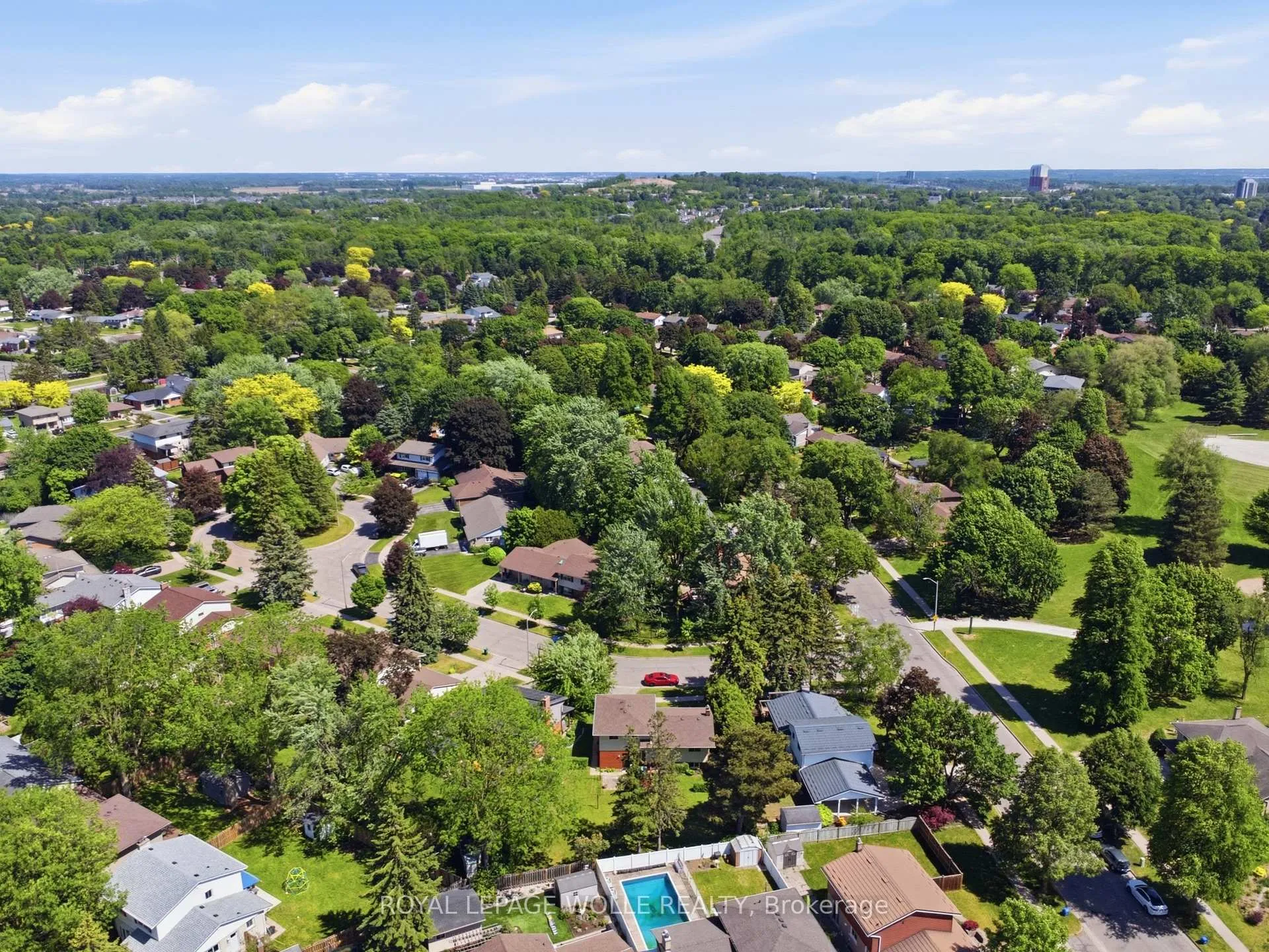 Photo 45 of 4 Bradley Place, Kitchener — HOMEH