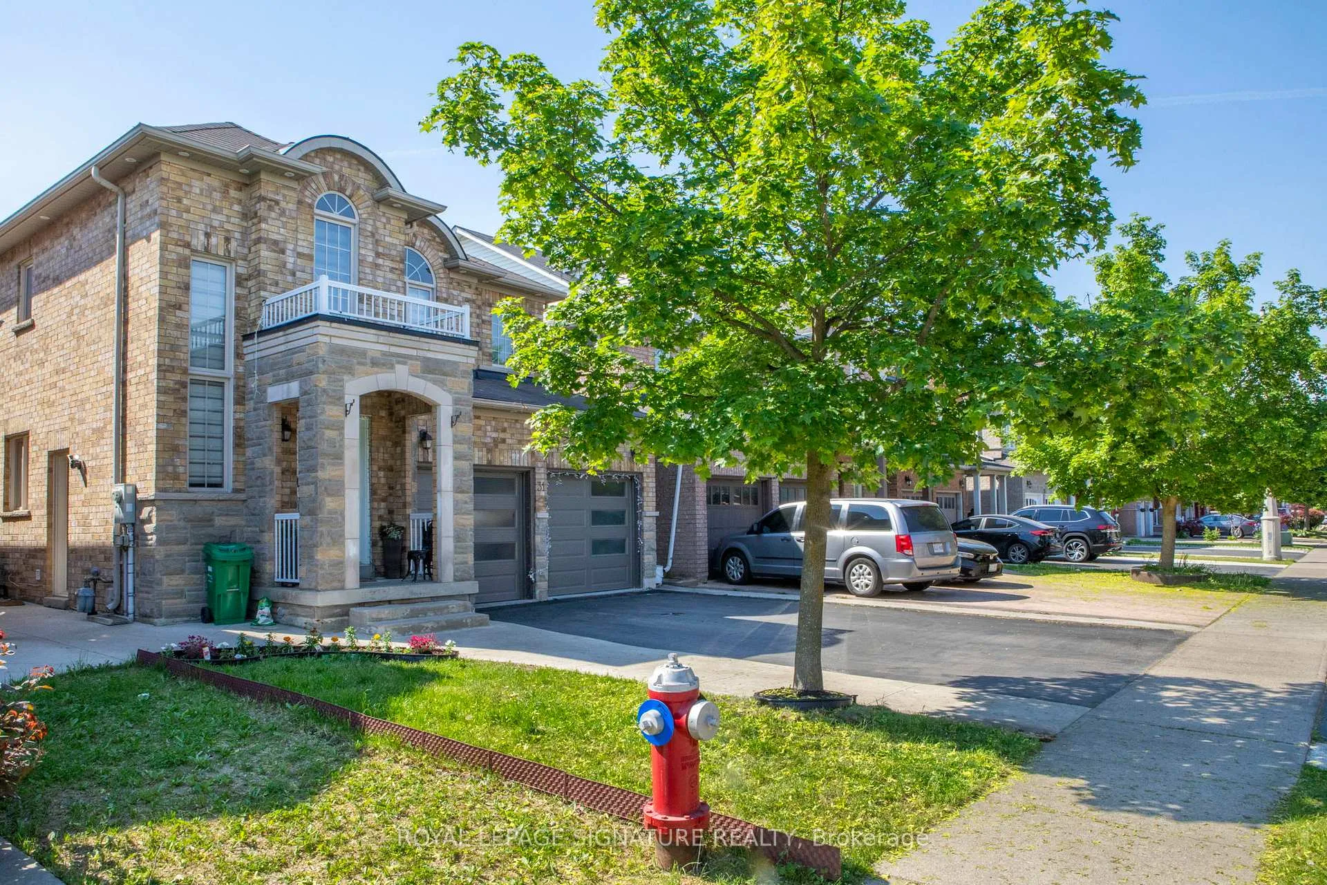 Photo 2 of 31 Kidbrook Road, Brampton, Bram East — HOMEH