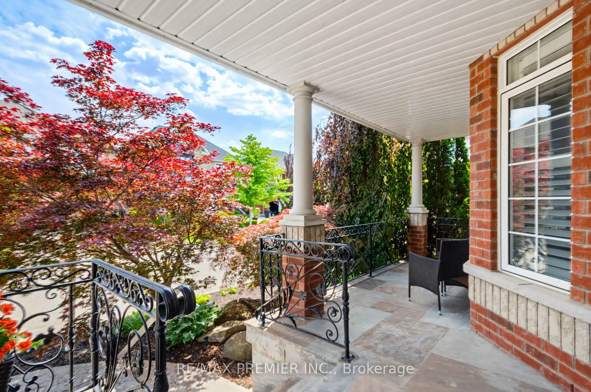 Photo 3 of 12 Acqua Drive, Vaughan, Vellore Village — HOMEH