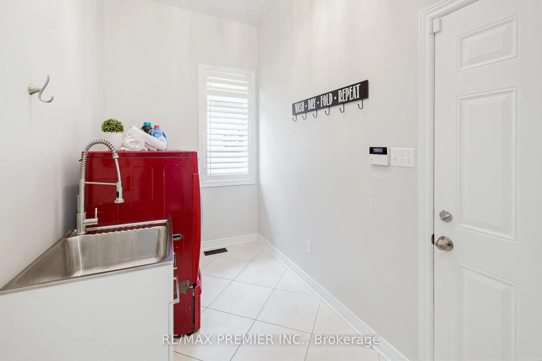 Photo 22 of 12 Acqua Drive, Vaughan, Vellore Village — HOMEH