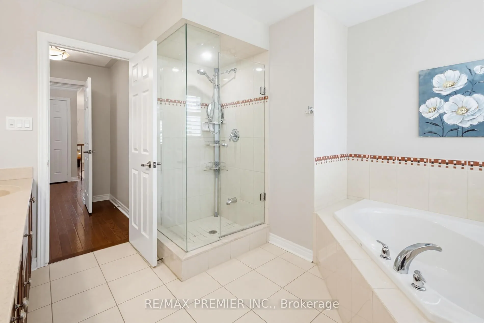 Photo 27 of 12 Acqua Drive, Vaughan, Vellore Village — HOMEH