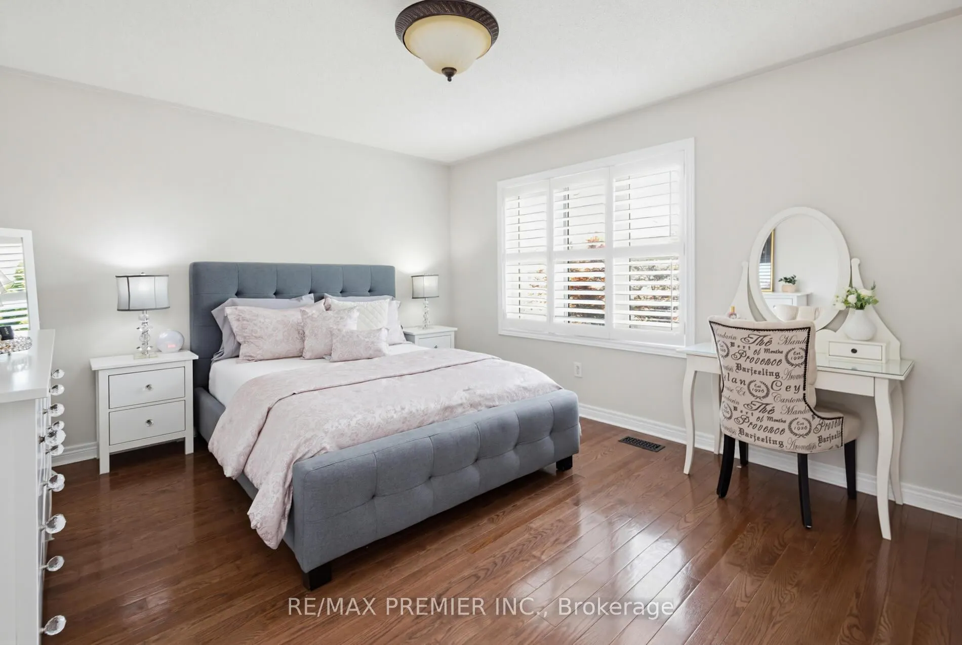 Photo 32 of 12 Acqua Drive, Vaughan, Vellore Village — HOMEH
