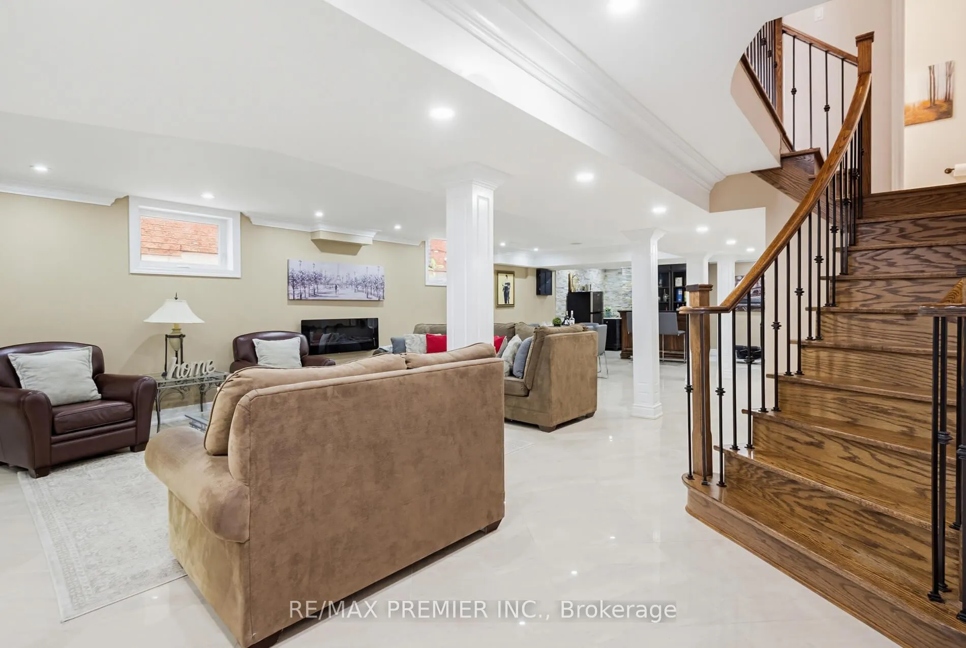 Photo 33 of 12 Acqua Drive, Vaughan, Vellore Village — HOMEH