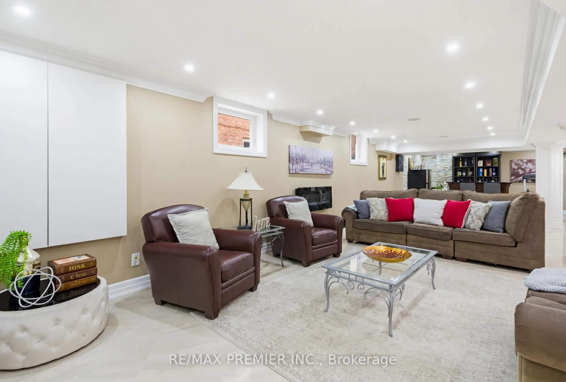 Photo 35 of 12 Acqua Drive, Vaughan, Vellore Village — HOMEH