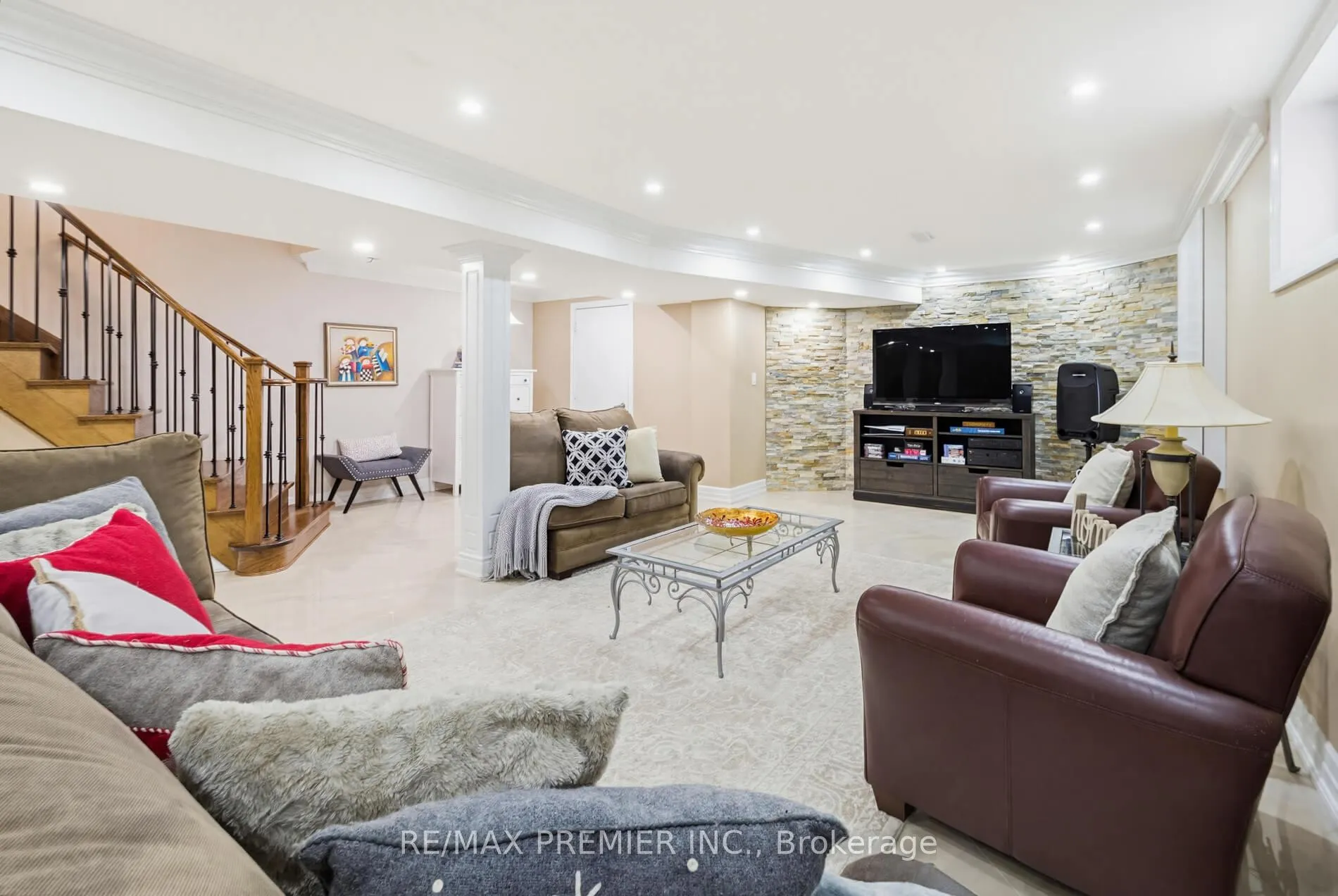 Photo 36 of 12 Acqua Drive, Vaughan, Vellore Village — HOMEH