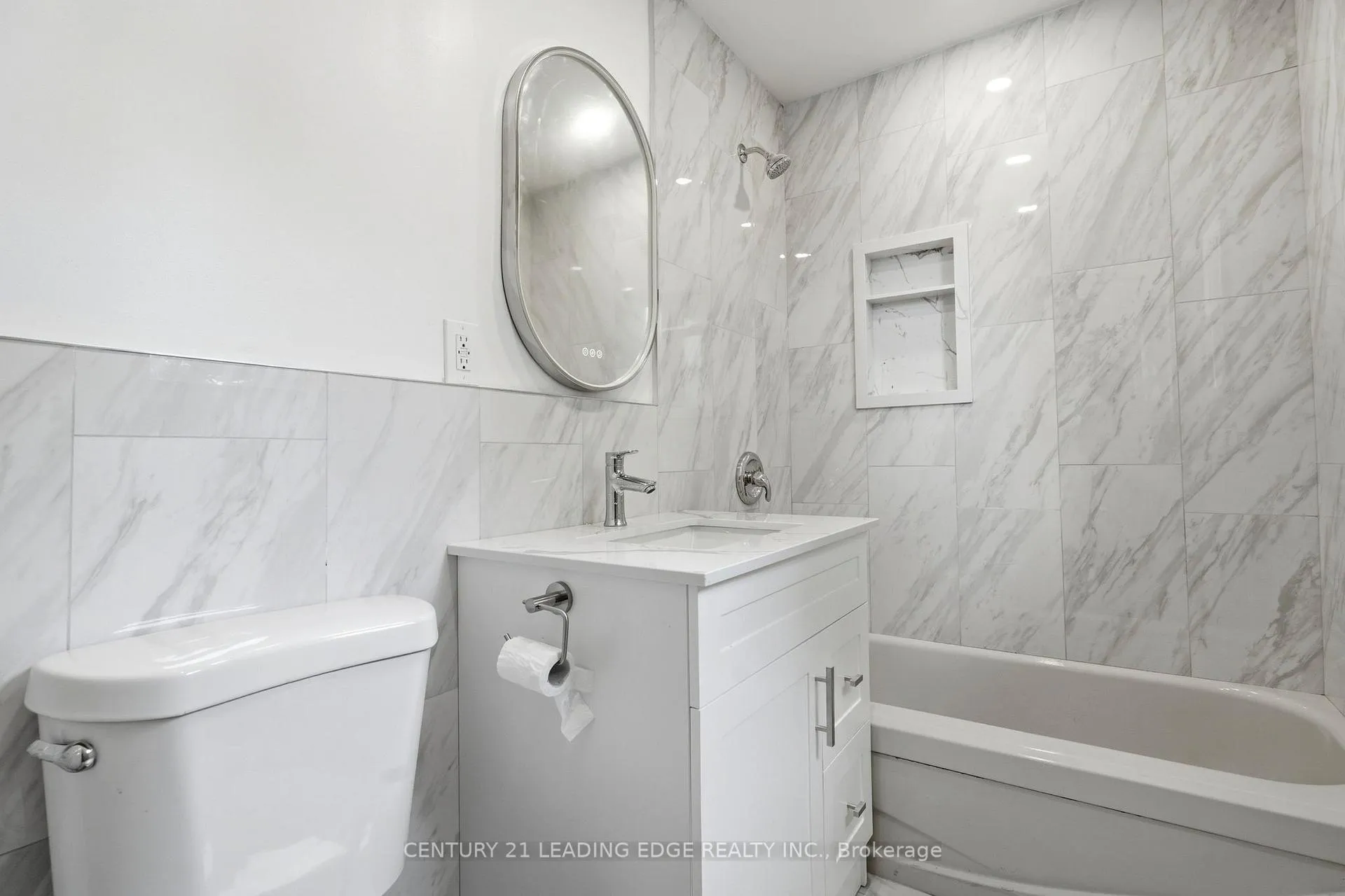 Photo 19 of 8 Hialeah Crescent, Whitby, Blue Grass Meadows — HOMEH