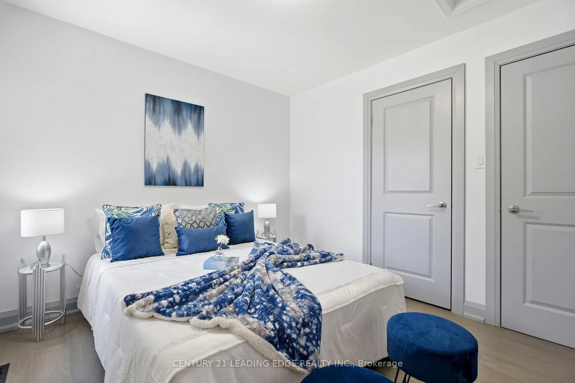 Photo 23 of 8 Hialeah Crescent, Whitby, Blue Grass Meadows — HOMEH