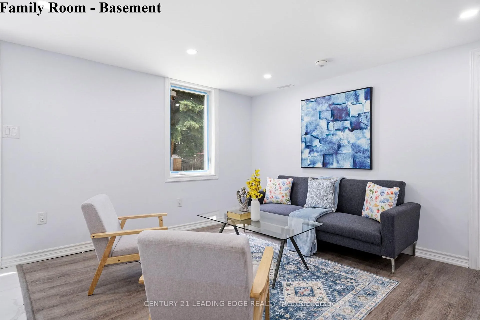 Photo 28 of 8 Hialeah Crescent, Whitby, Blue Grass Meadows — HOMEH