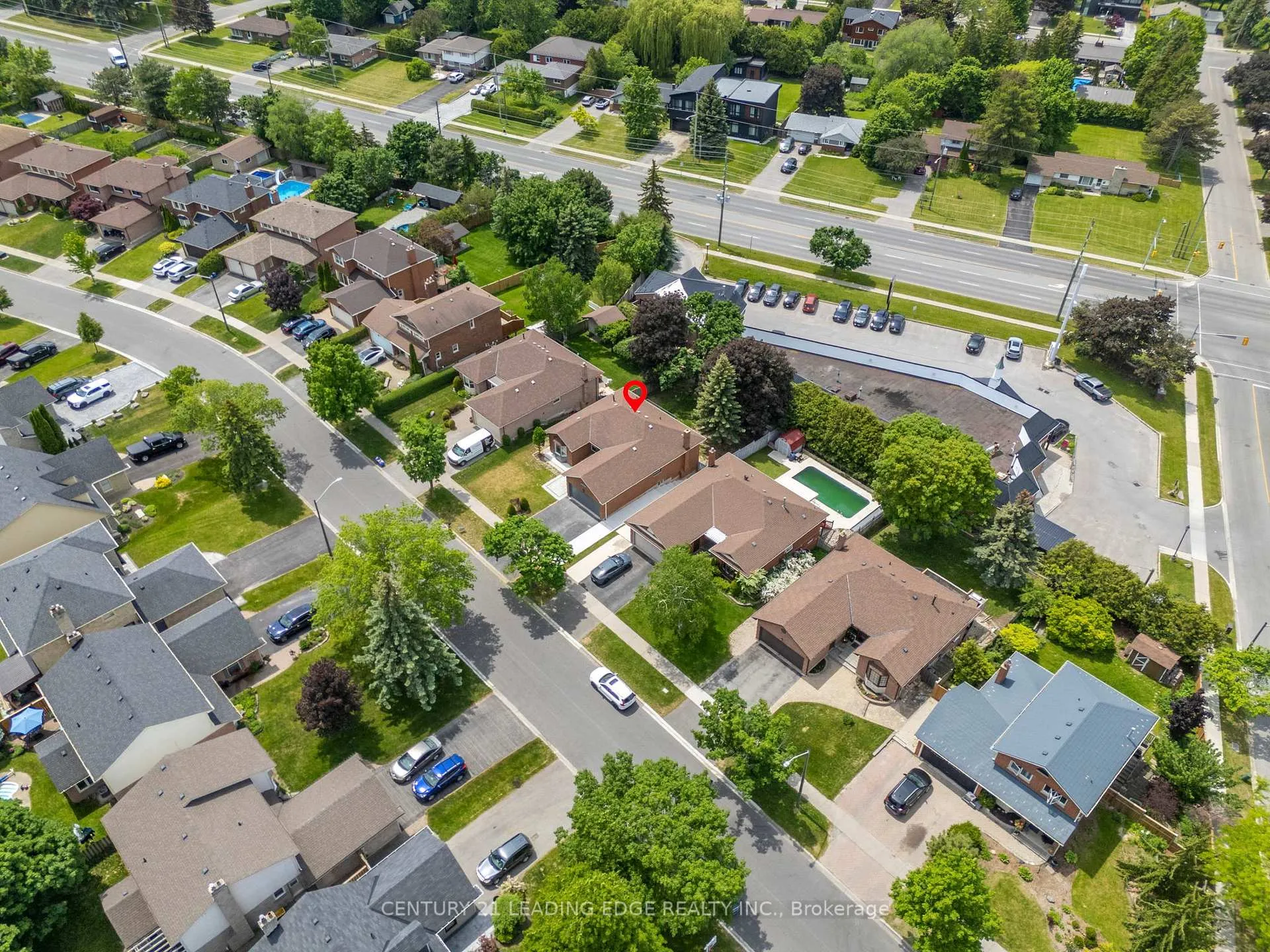 Photo 44 of 8 Hialeah Crescent, Whitby, Blue Grass Meadows — HOMEH