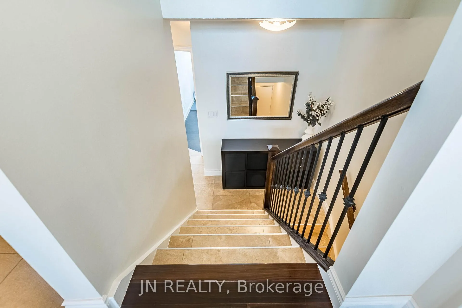 Photo 3 of Unit 409, 188 Mill Street S, Brampton, Brampton South — HOMEH