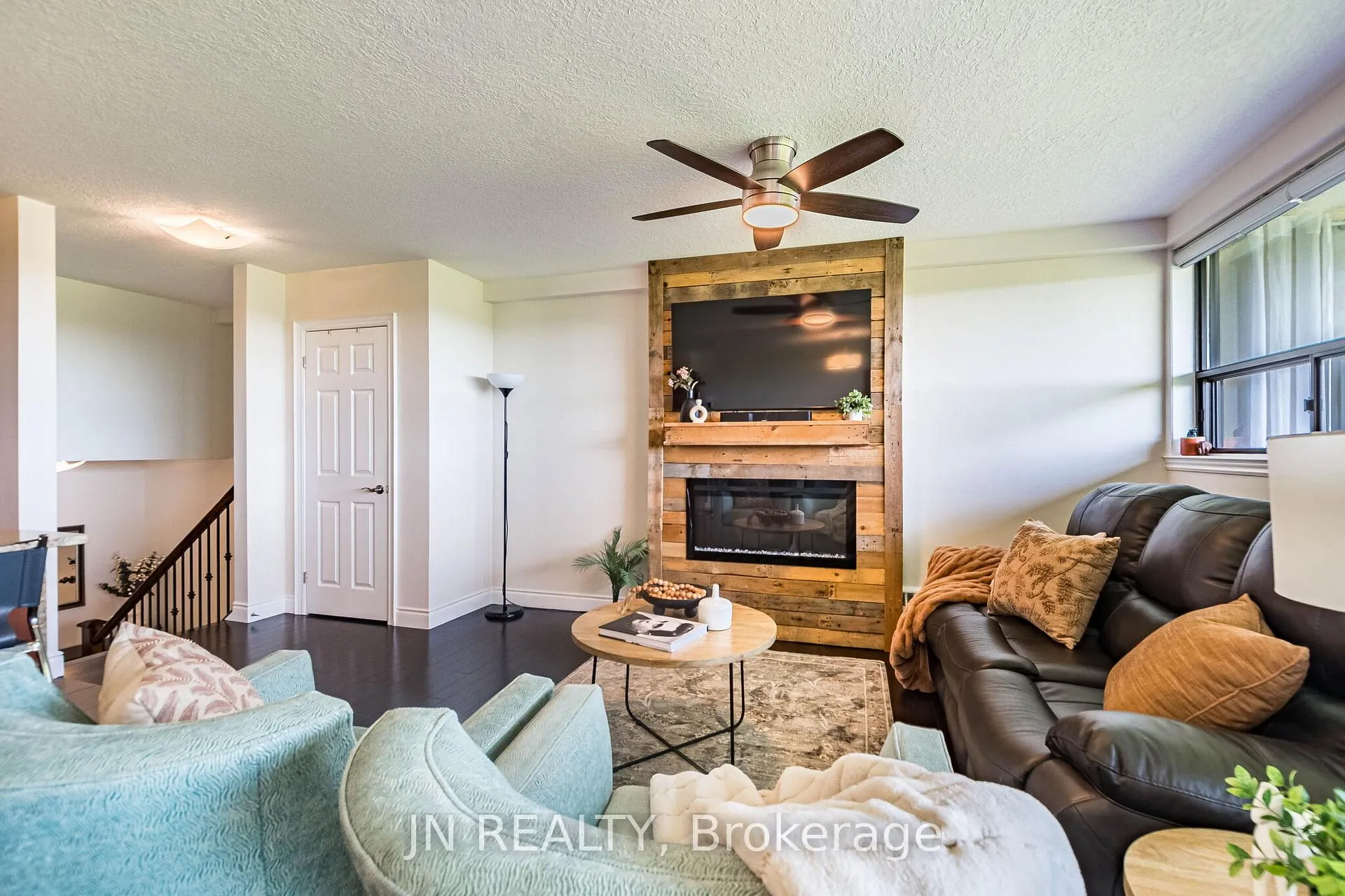 Photo 12 of Unit 409, 188 Mill Street S, Brampton, Brampton South — HOMEH