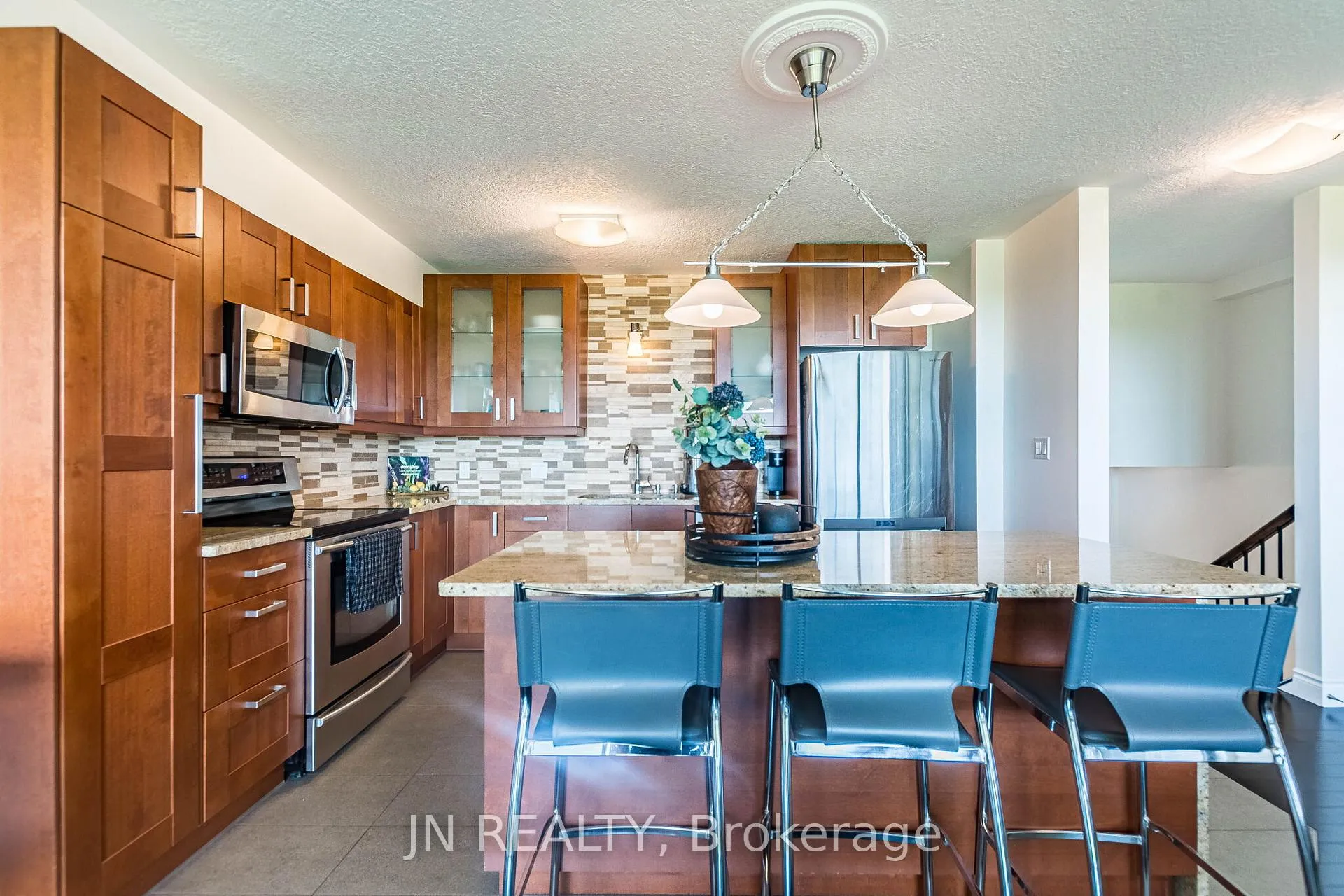 Photo 15 of Unit 409, 188 Mill Street S, Brampton, Brampton South — HOMEH