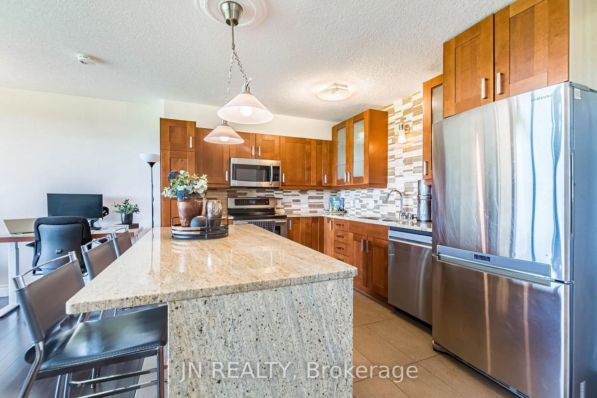 Photo 17 of Unit 409, 188 Mill Street S, Brampton, Brampton South — HOMEH