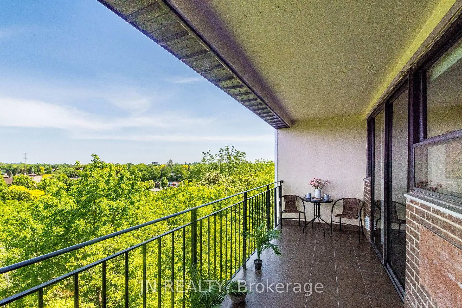 Photo 32 of Unit 409, 188 Mill Street S, Brampton, Brampton South — HOMEH