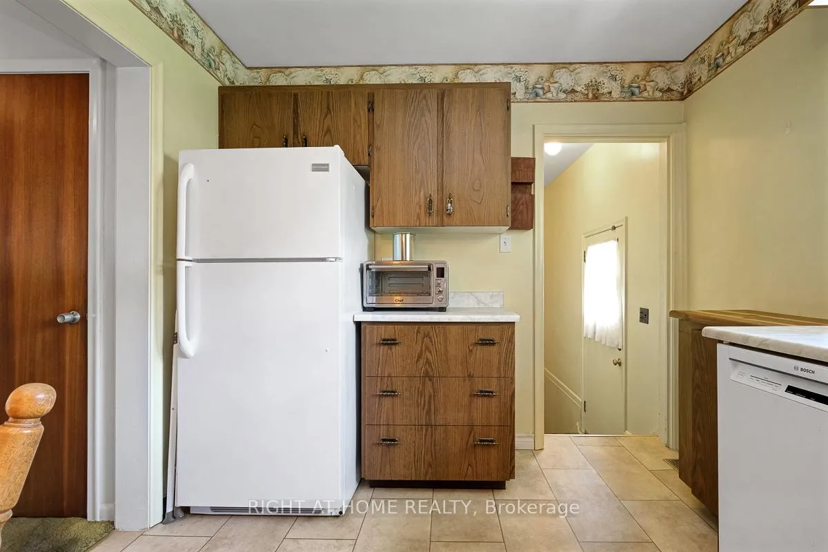 Photo 19 of 955 Alpine Avenue, Ottawa, Queensway Terrace North — HOMEH