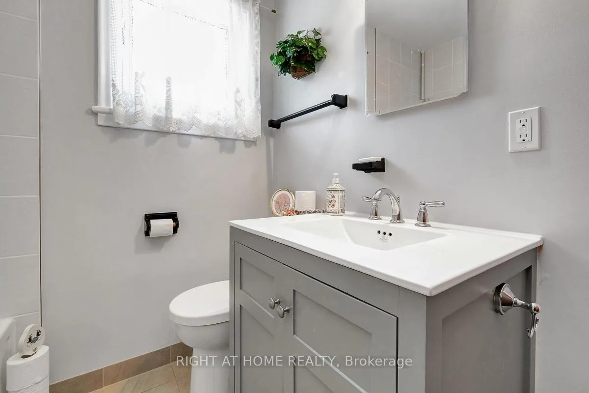 Photo 22 of 955 Alpine Avenue, Ottawa, Queensway Terrace North — HOMEH