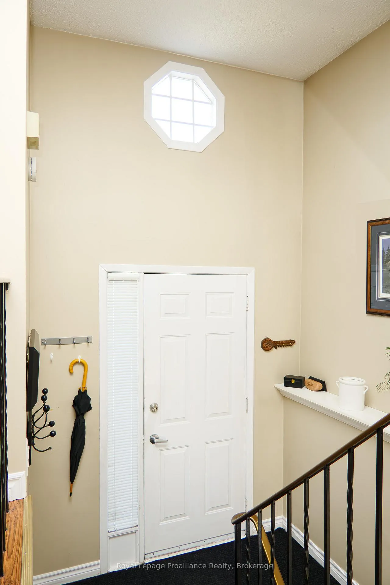 Photo 4 of 679 Mackechnie Crescent, Cobourg — HOMEH