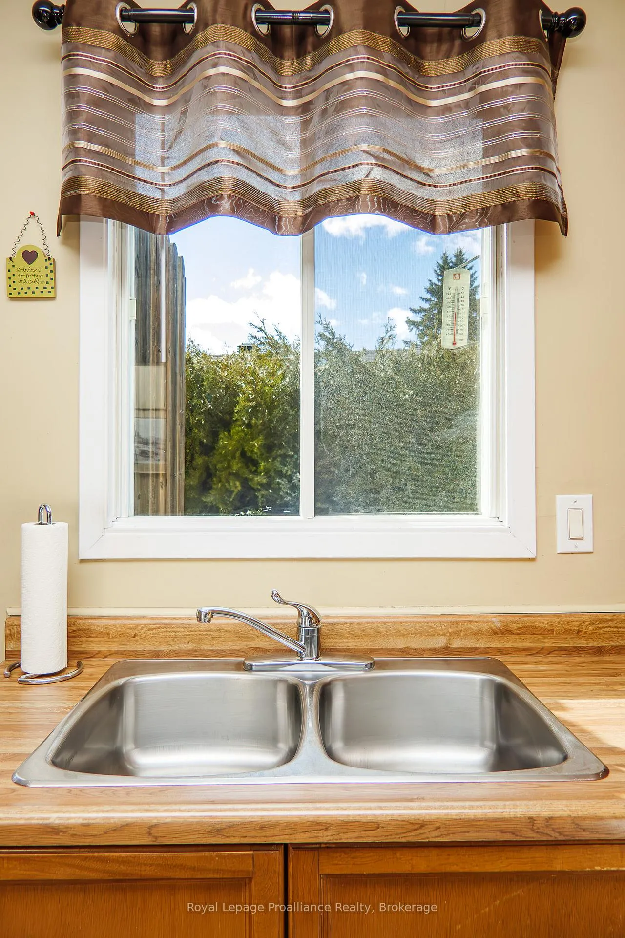 Photo 13 of 679 Mackechnie Crescent, Cobourg — HOMEH