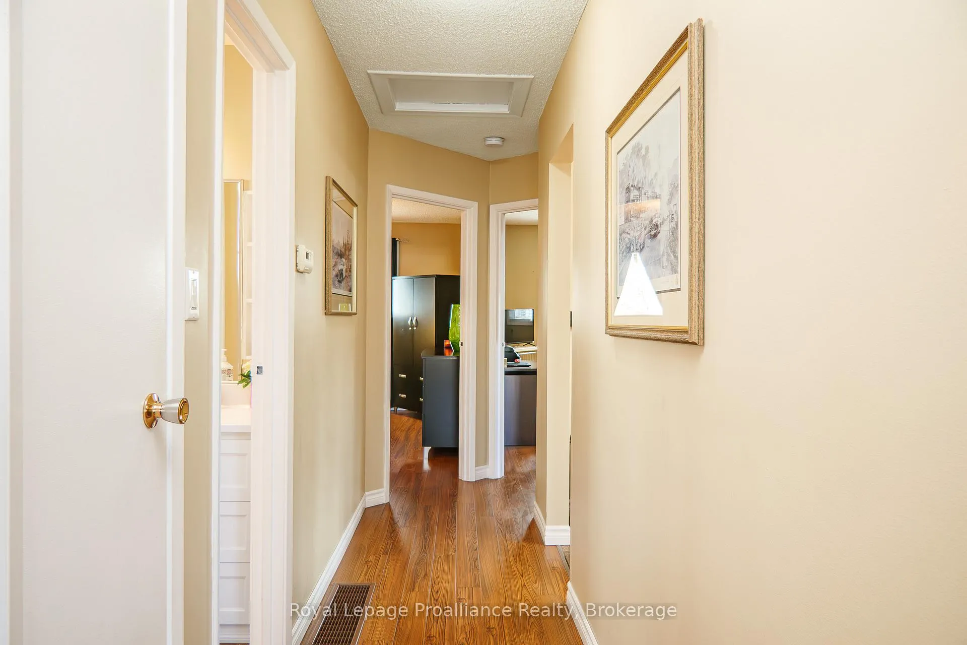 Photo 17 of 679 Mackechnie Crescent, Cobourg — HOMEH