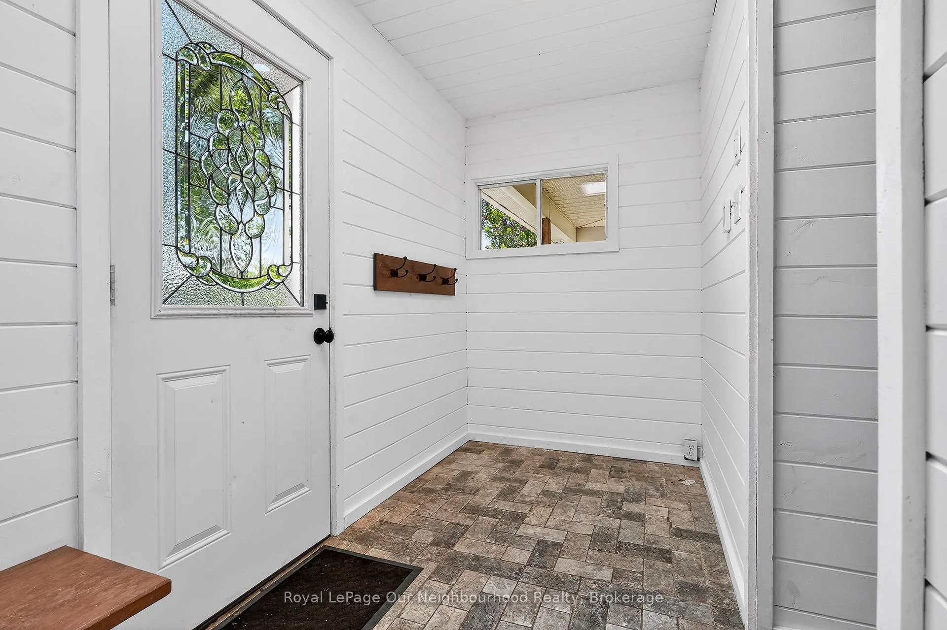 Photo 6 of 1702 12th Line, Selwyn — HOMEH