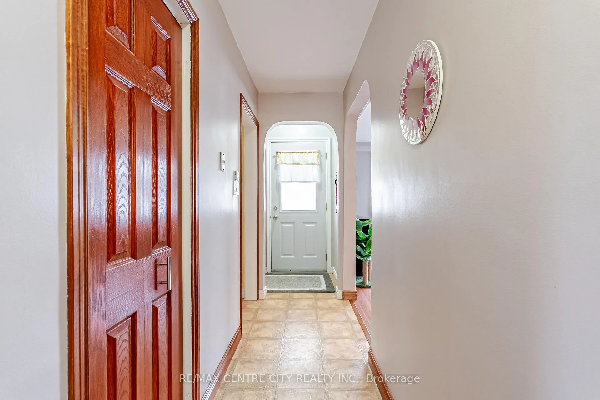 Photo 6 of 29 York Street, Aylmer — HOMEH