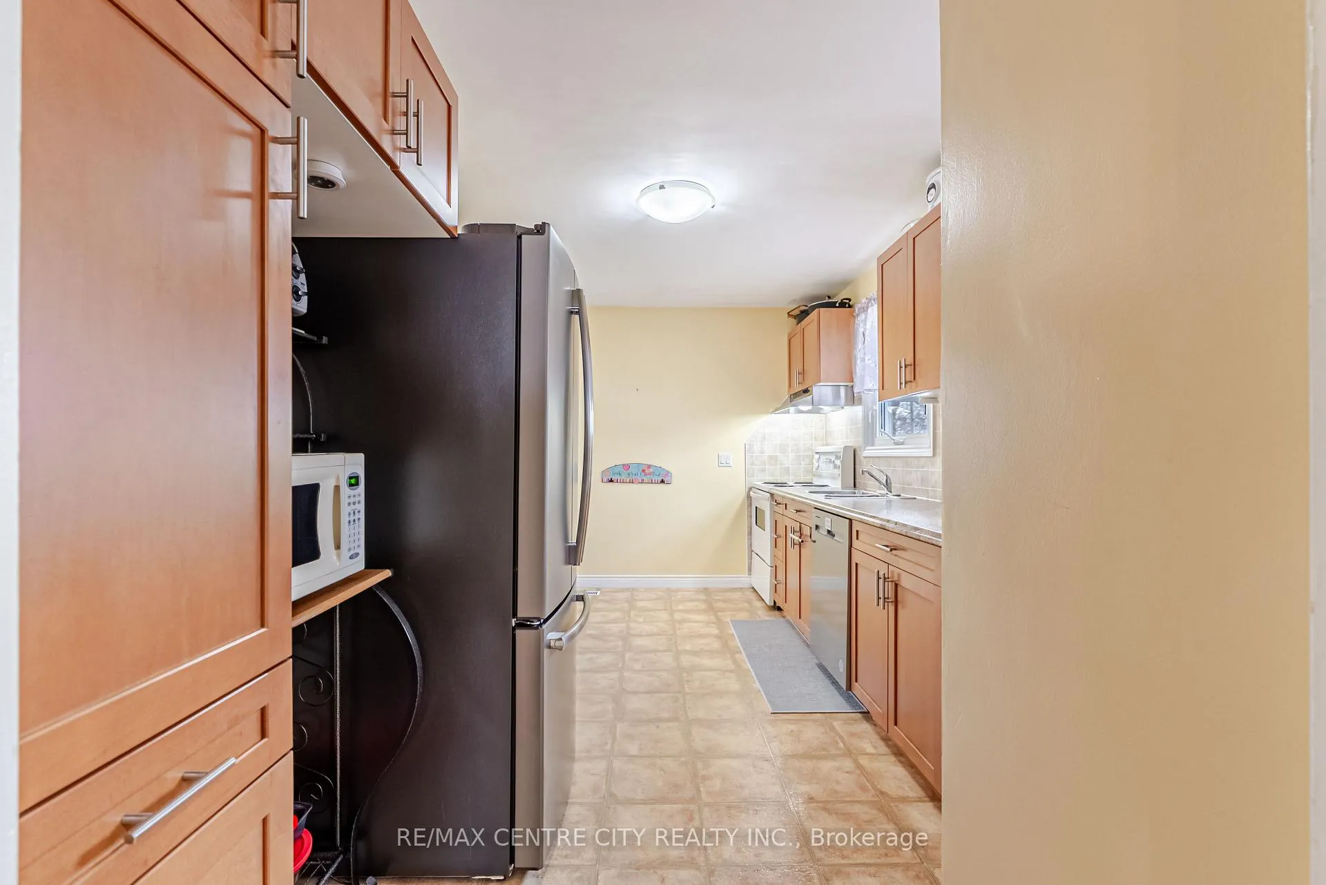Photo 21 of 29 York Street, Aylmer — HOMEH