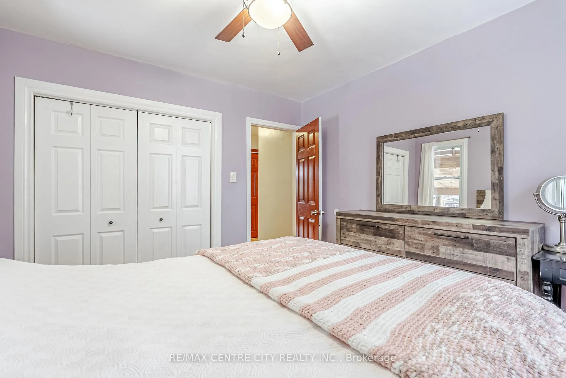 Photo 27 of 29 York Street, Aylmer — HOMEH