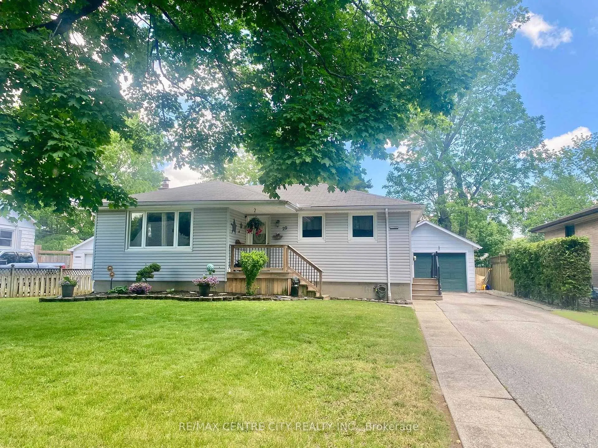 Photo 1 of 29 York Street, Aylmer — HOMEH