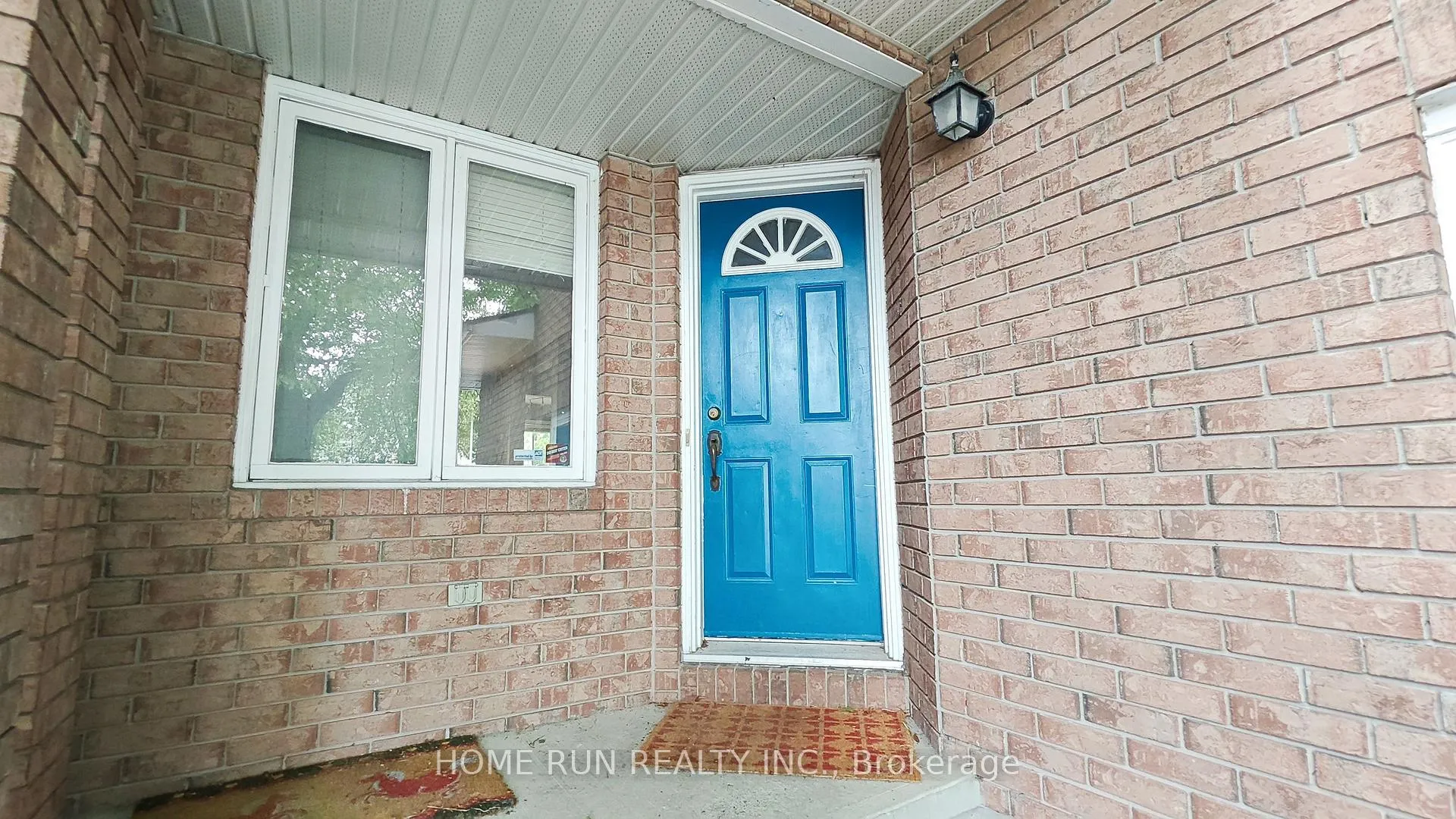 Photo 2 of 152 Thornbury Crescent, Ottawa, Centrepointe — HOMEH