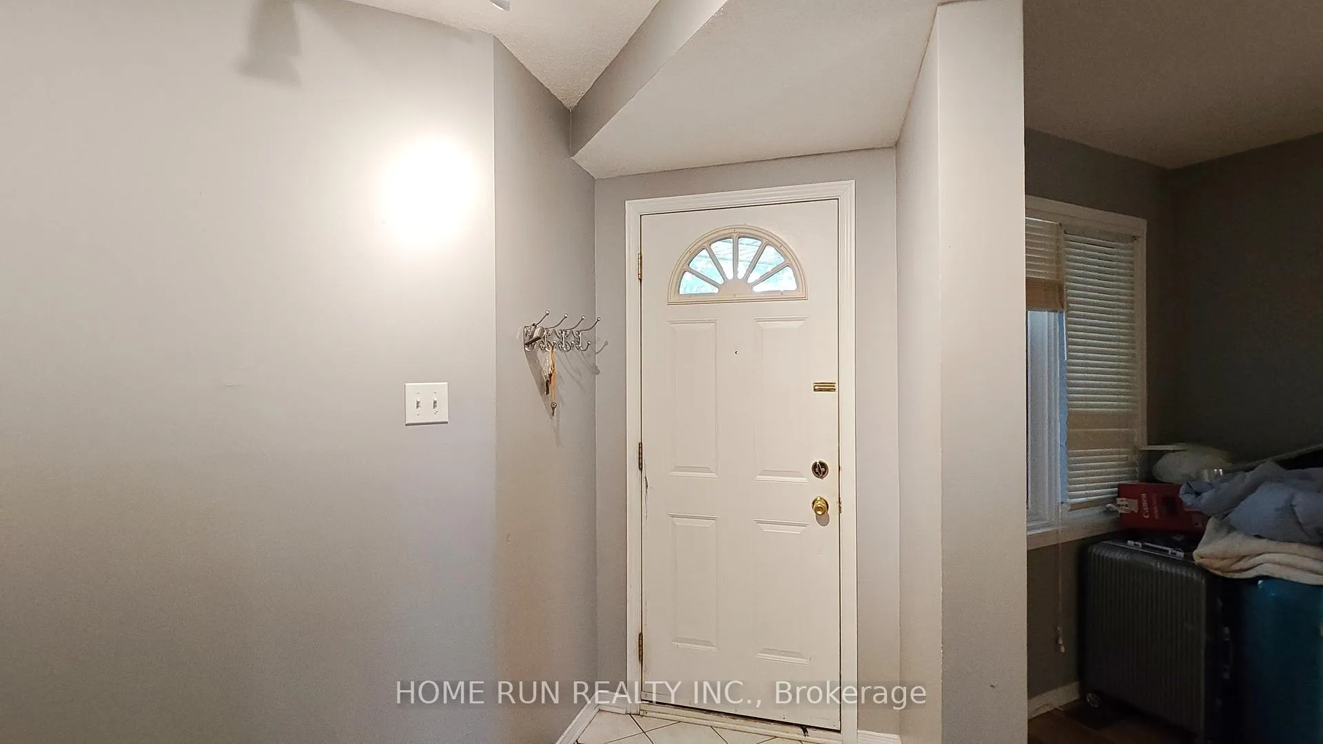 Photo 3 of 152 Thornbury Crescent, Ottawa, Centrepointe — HOMEH