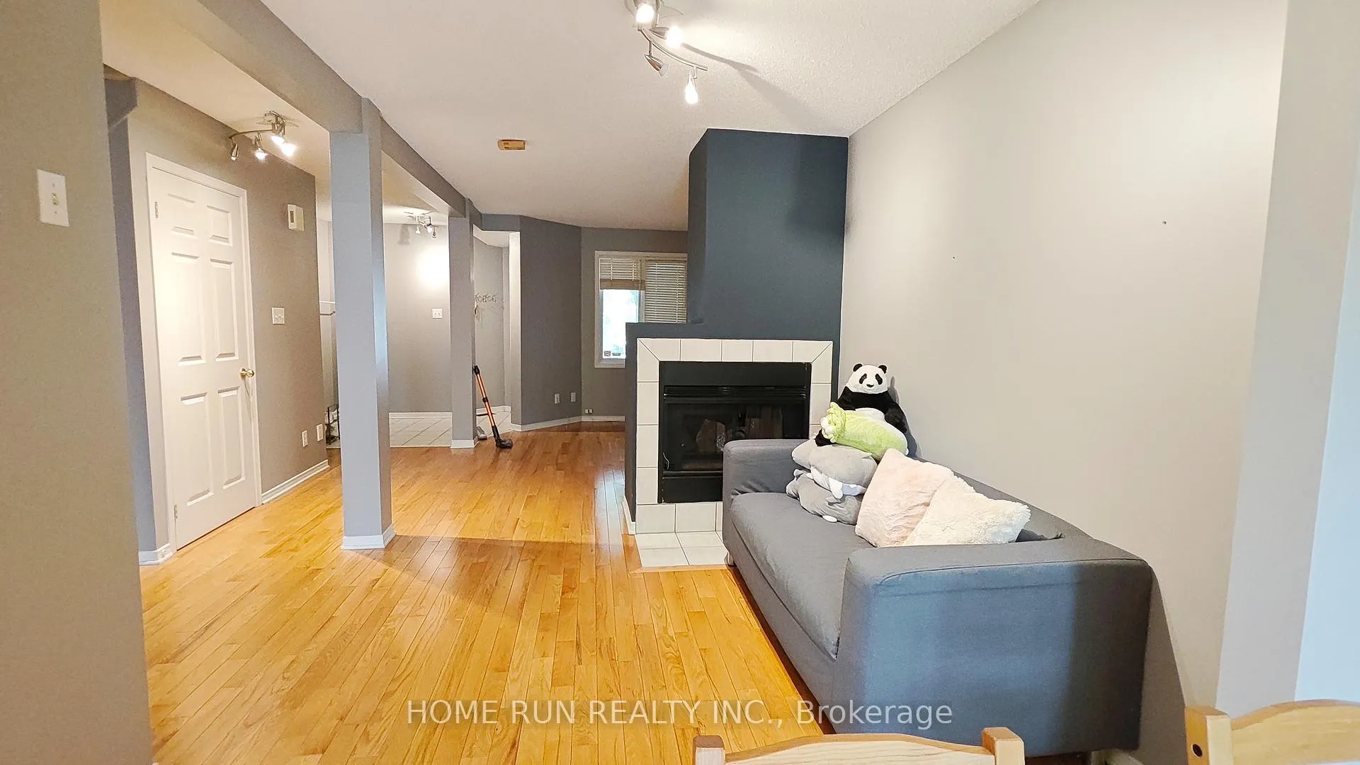Photo 7 of 152 Thornbury Crescent, Ottawa, Centrepointe — HOMEH