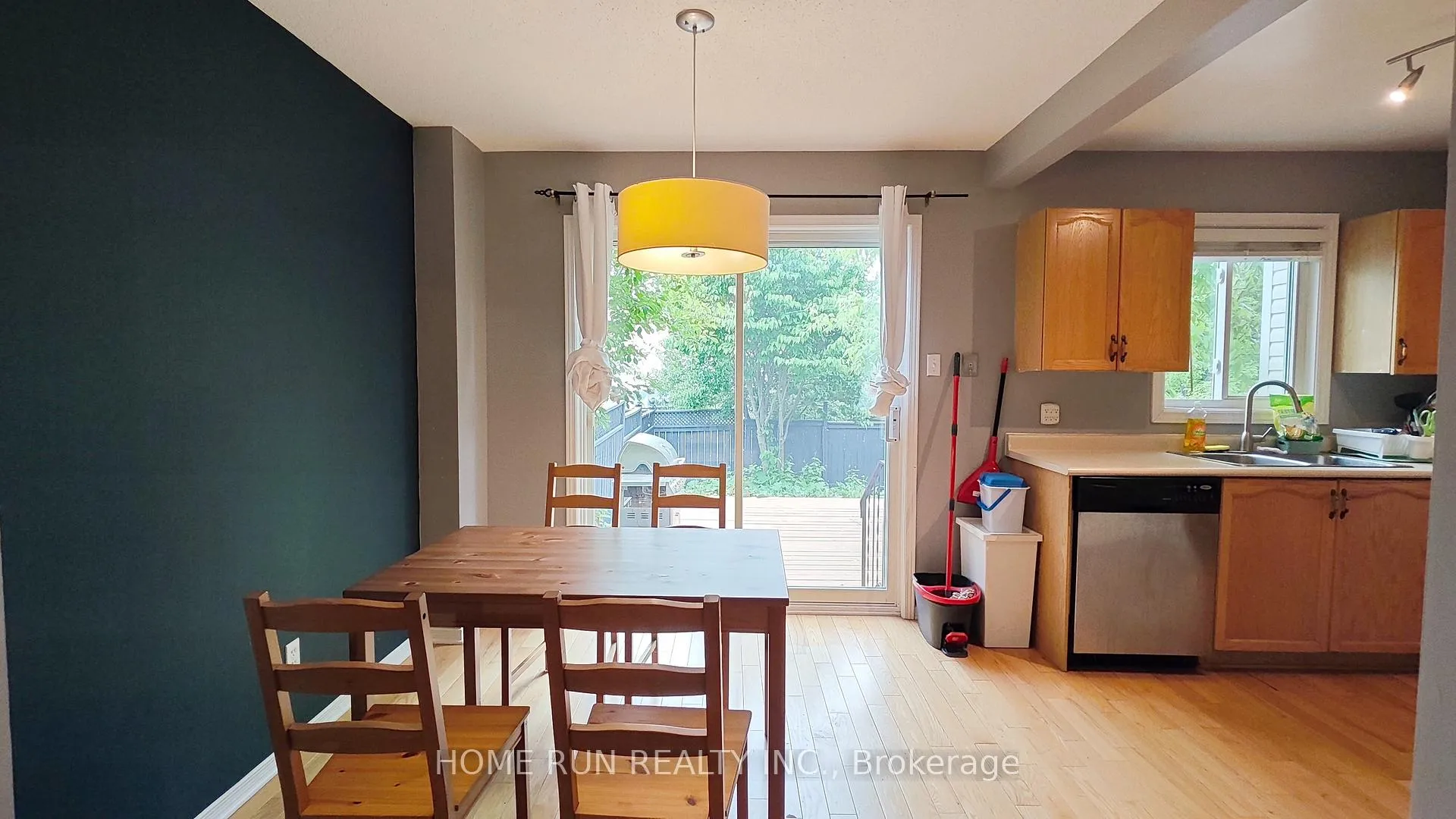 Photo 10 of 152 Thornbury Crescent, Ottawa, Centrepointe — HOMEH
