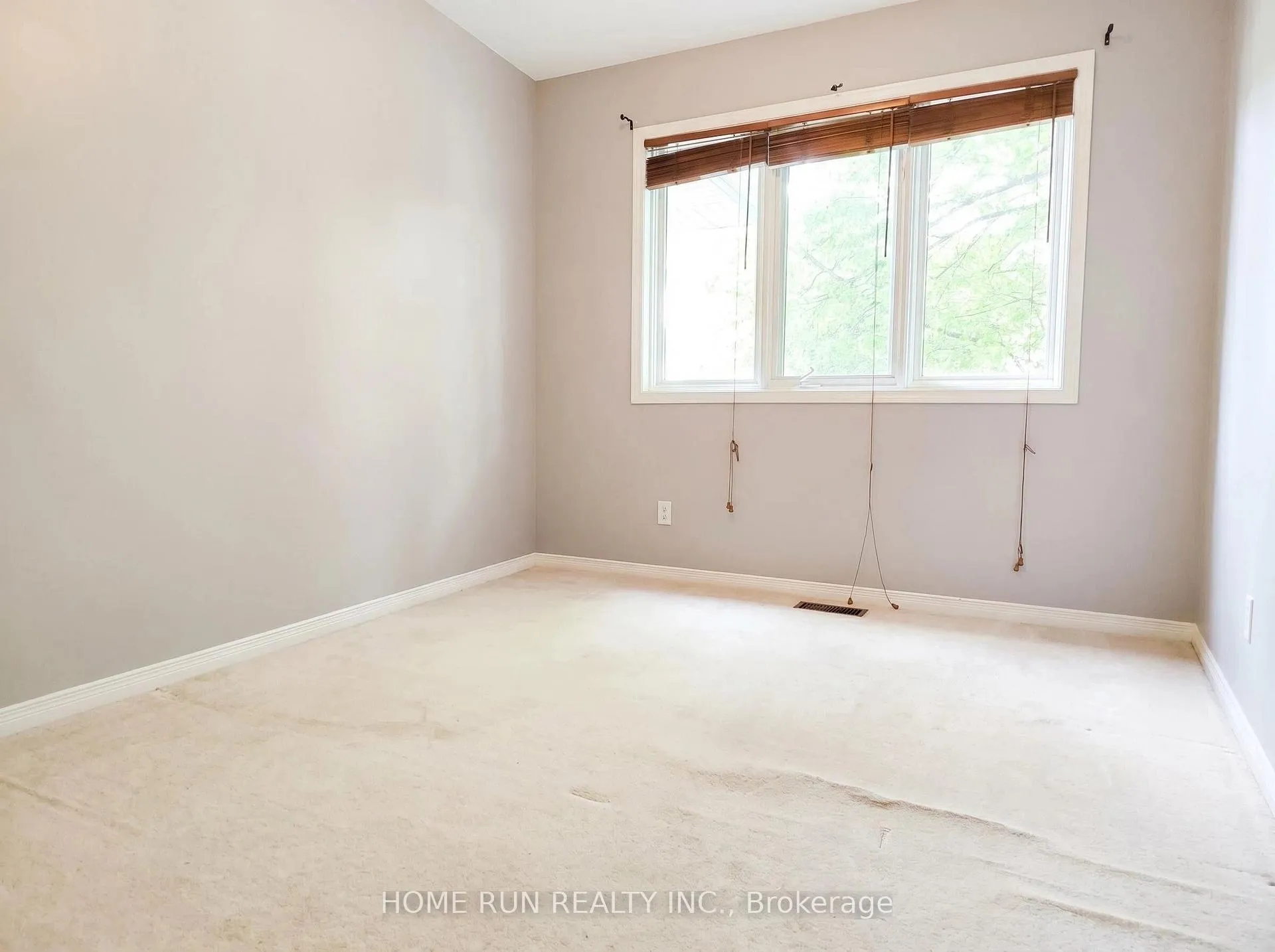 Photo 24 of 152 Thornbury Crescent, Ottawa, Centrepointe — HOMEH