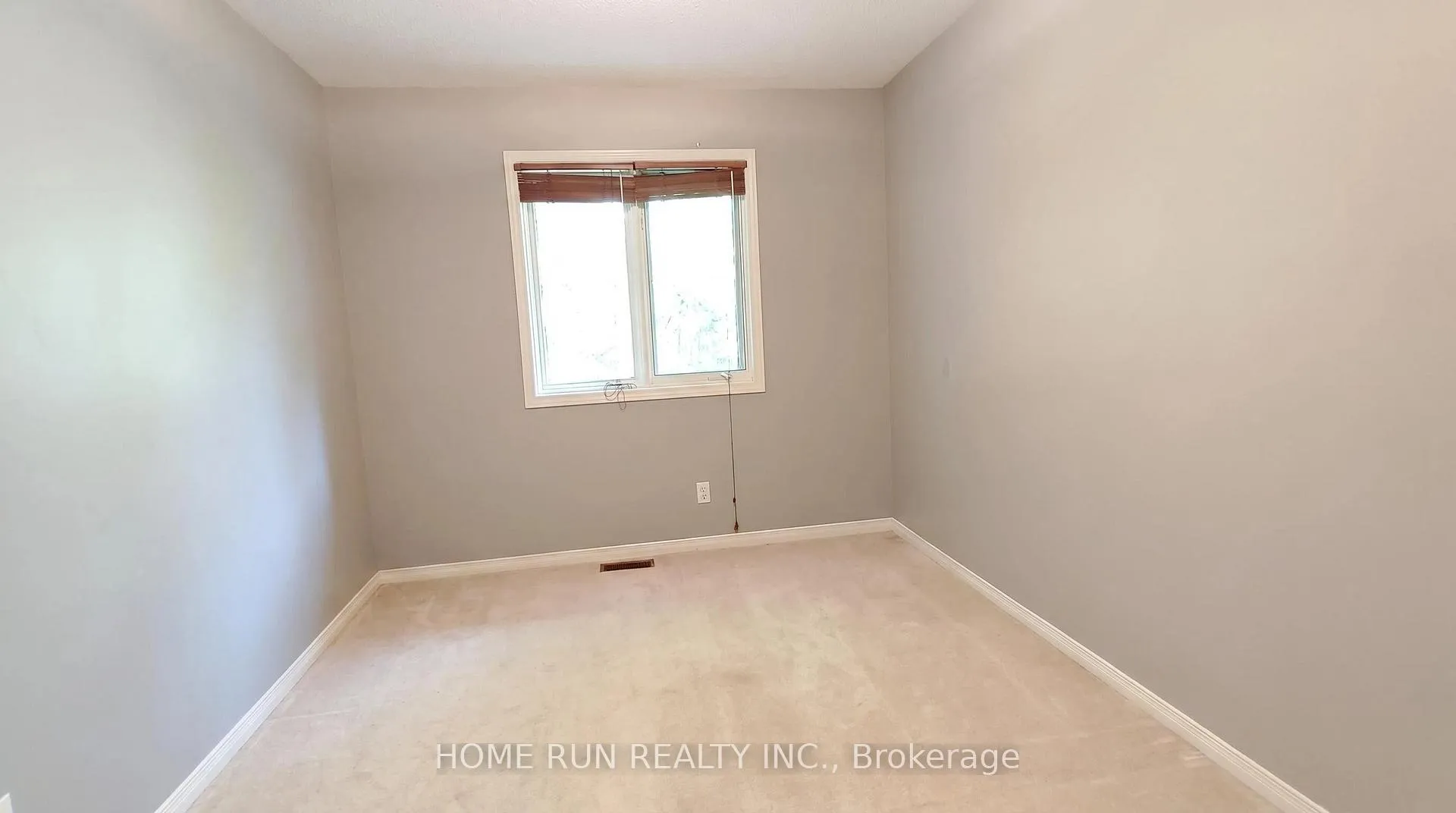 Photo 30 of 152 Thornbury Crescent, Ottawa, Centrepointe — HOMEH
