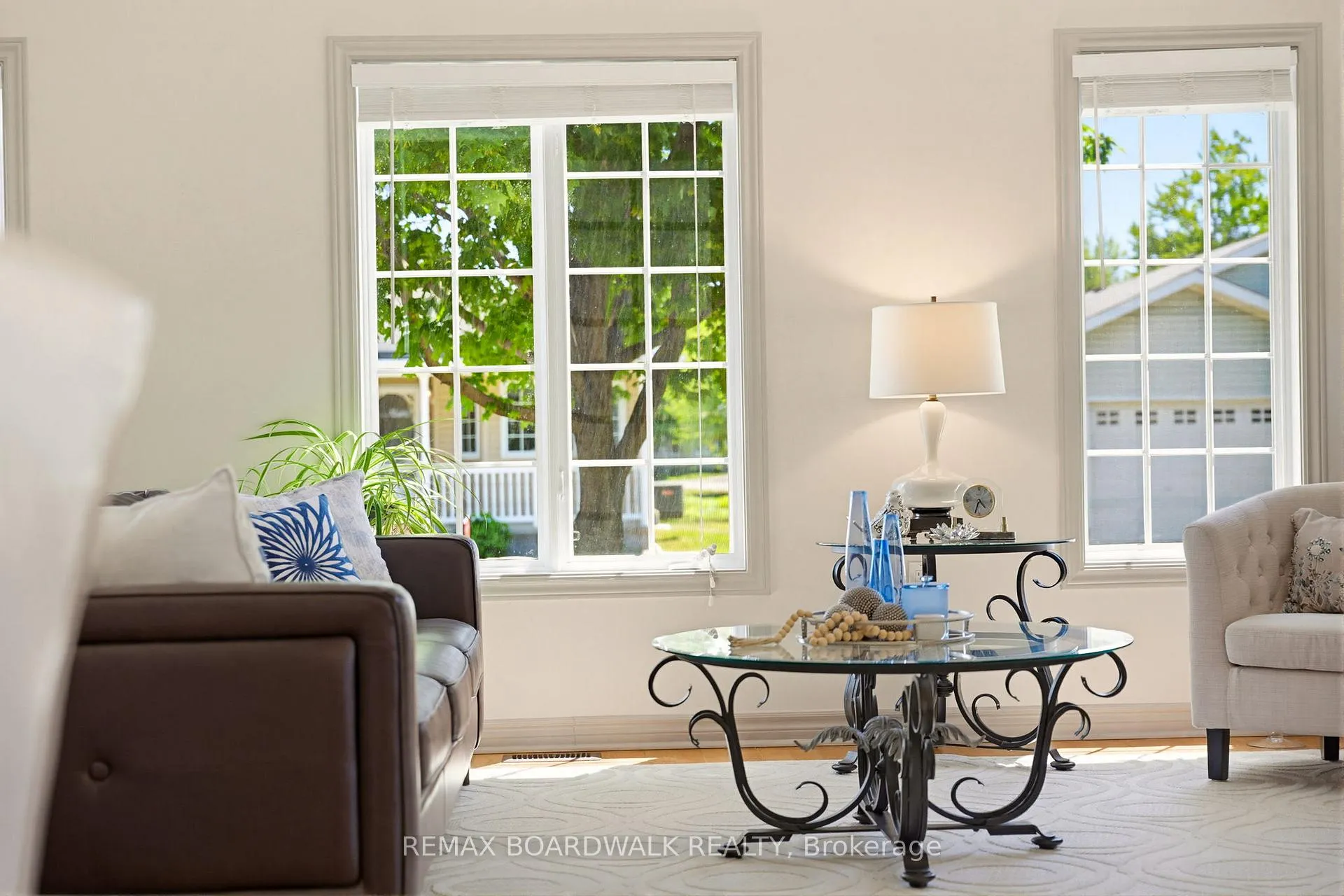 Photo 9 of 1013 Ada Barrington Private, Ottawa, Greely — HOMEH