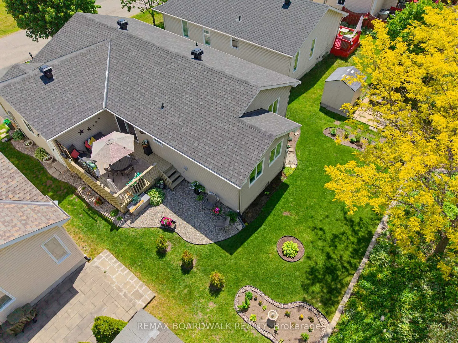 Photo 37 of 1013 Ada Barrington Private, Ottawa, Greely — HOMEH