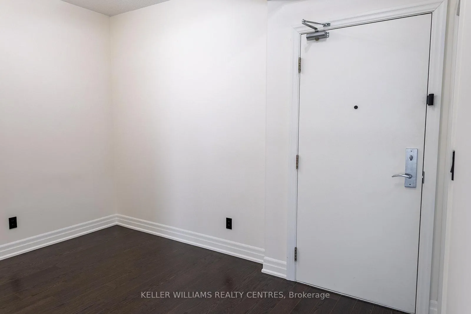 Photo 10 of Unit 216, 111 Civic Square Gate W, Aurora, Bayview Wellington — HOMEH