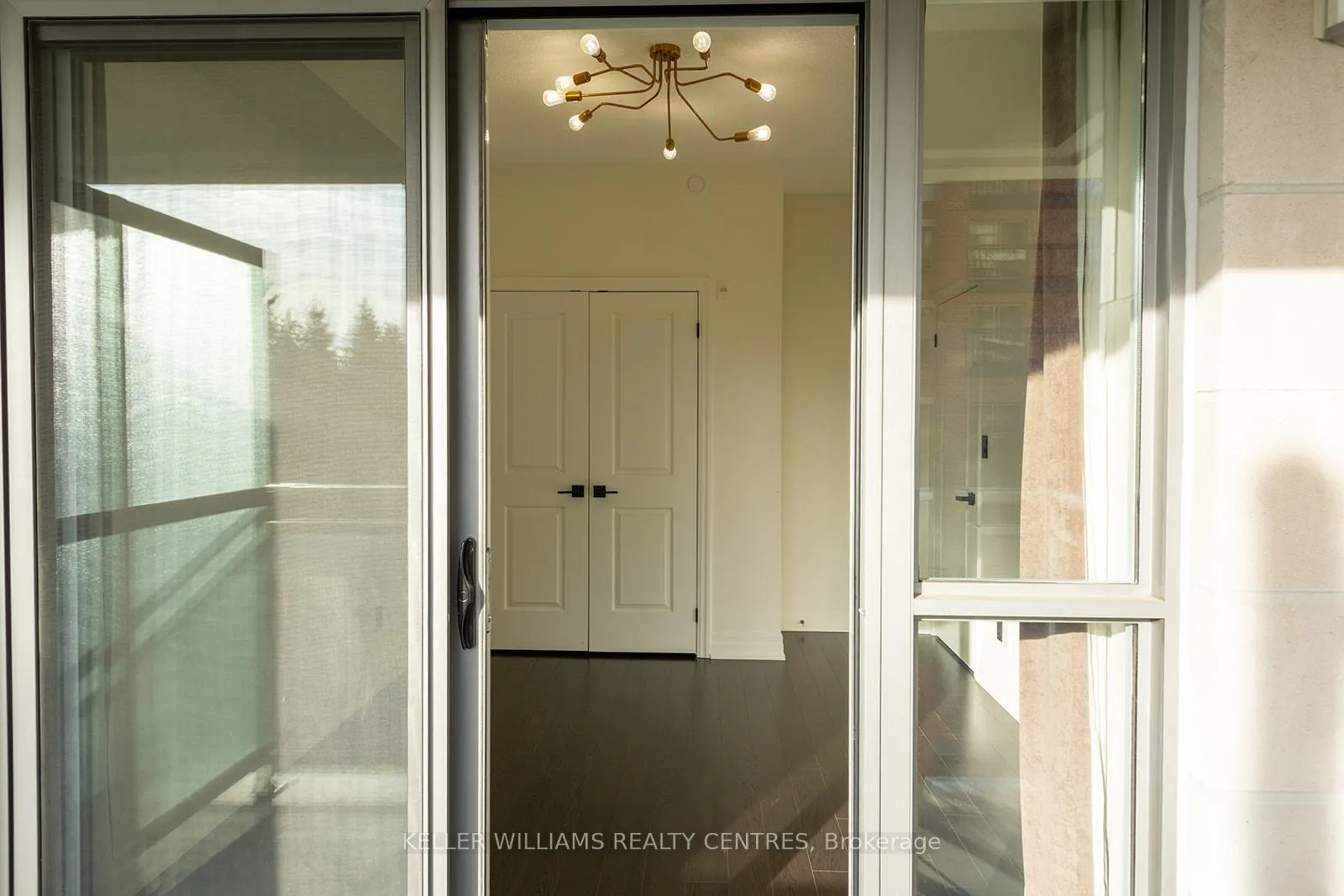 Photo 15 of Unit 216, 111 Civic Square Gate W, Aurora, Bayview Wellington — HOMEH