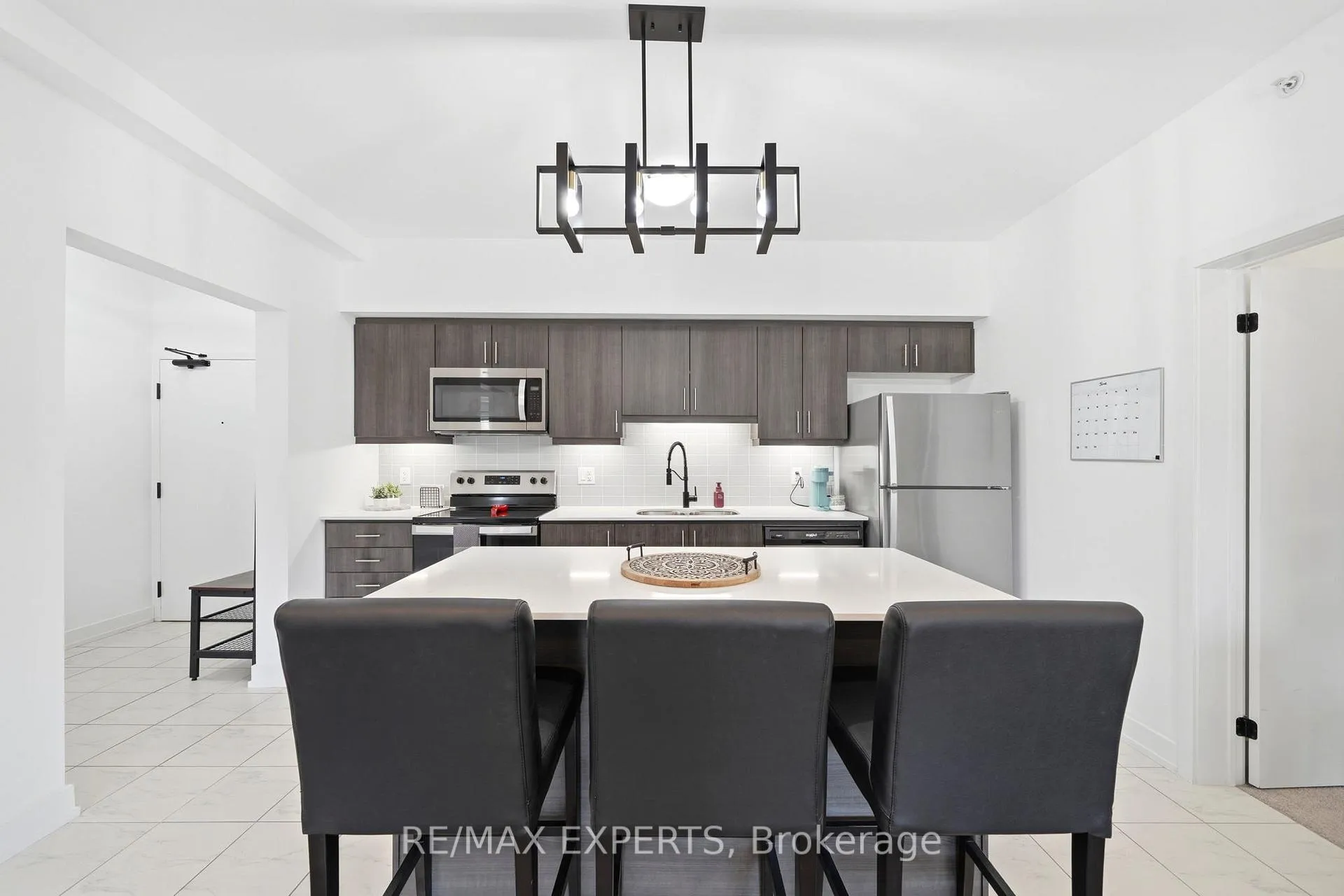 Photo 2 of Unit 103, 4 Spice Way, Barrie, Rural Barrie Southeast — HOMEH
