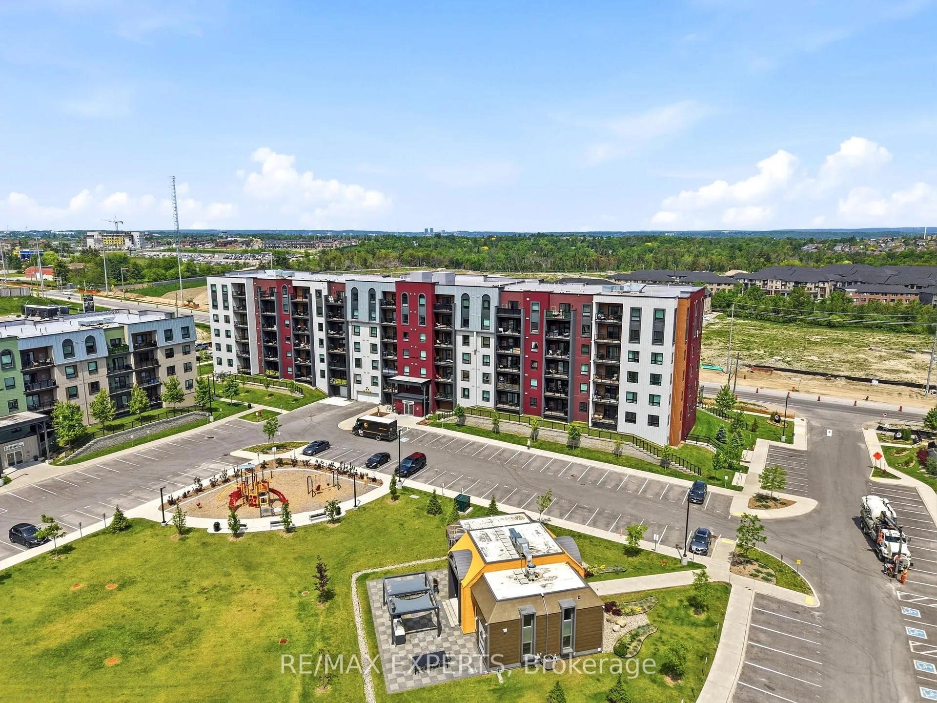 Photo 22 of Unit 103, 4 Spice Way, Barrie, Rural Barrie Southeast — HOMEH