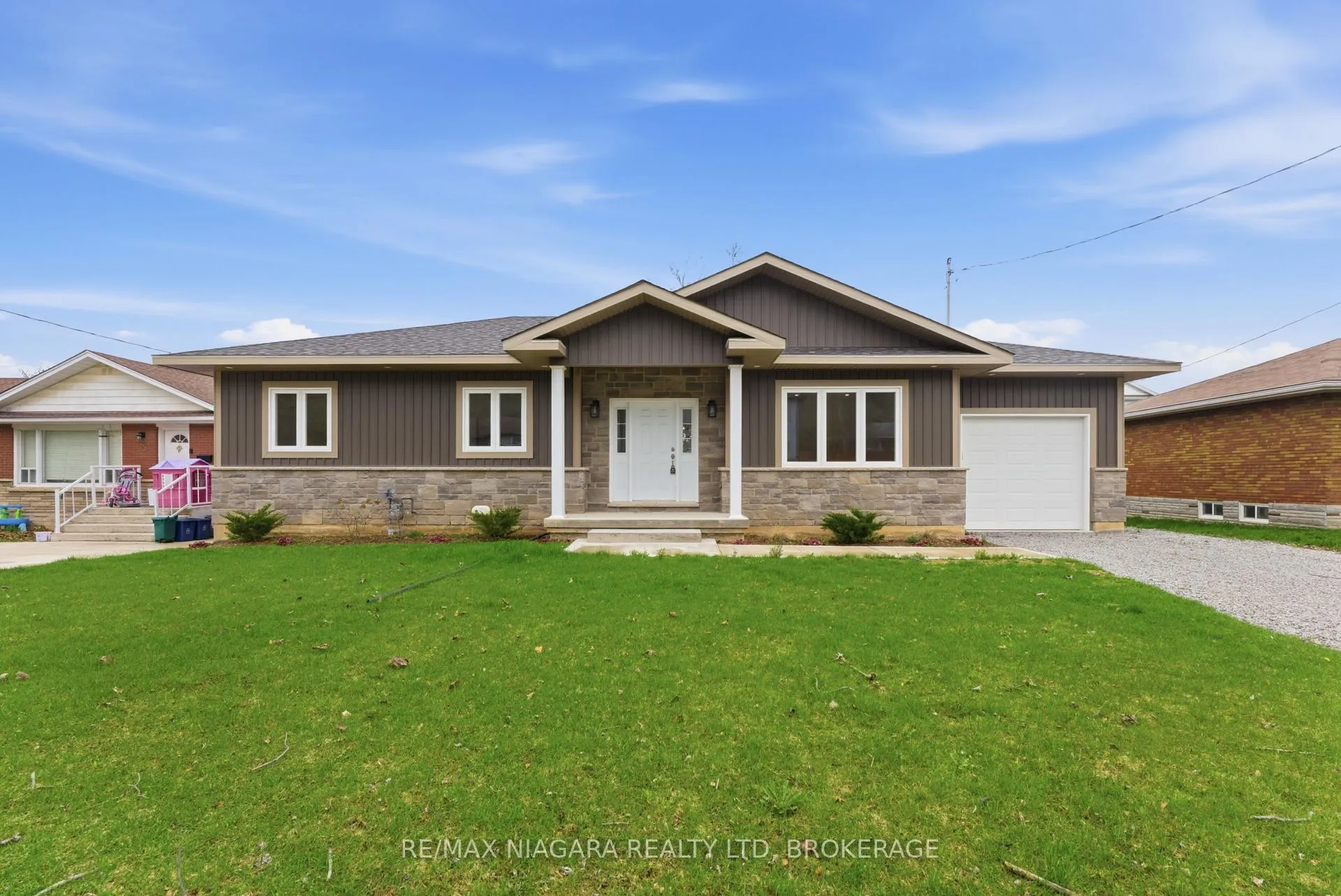 Photo 1 of 17 Glenbarr Road, St. Catharines, Glendale/Glenridge — HOMEH