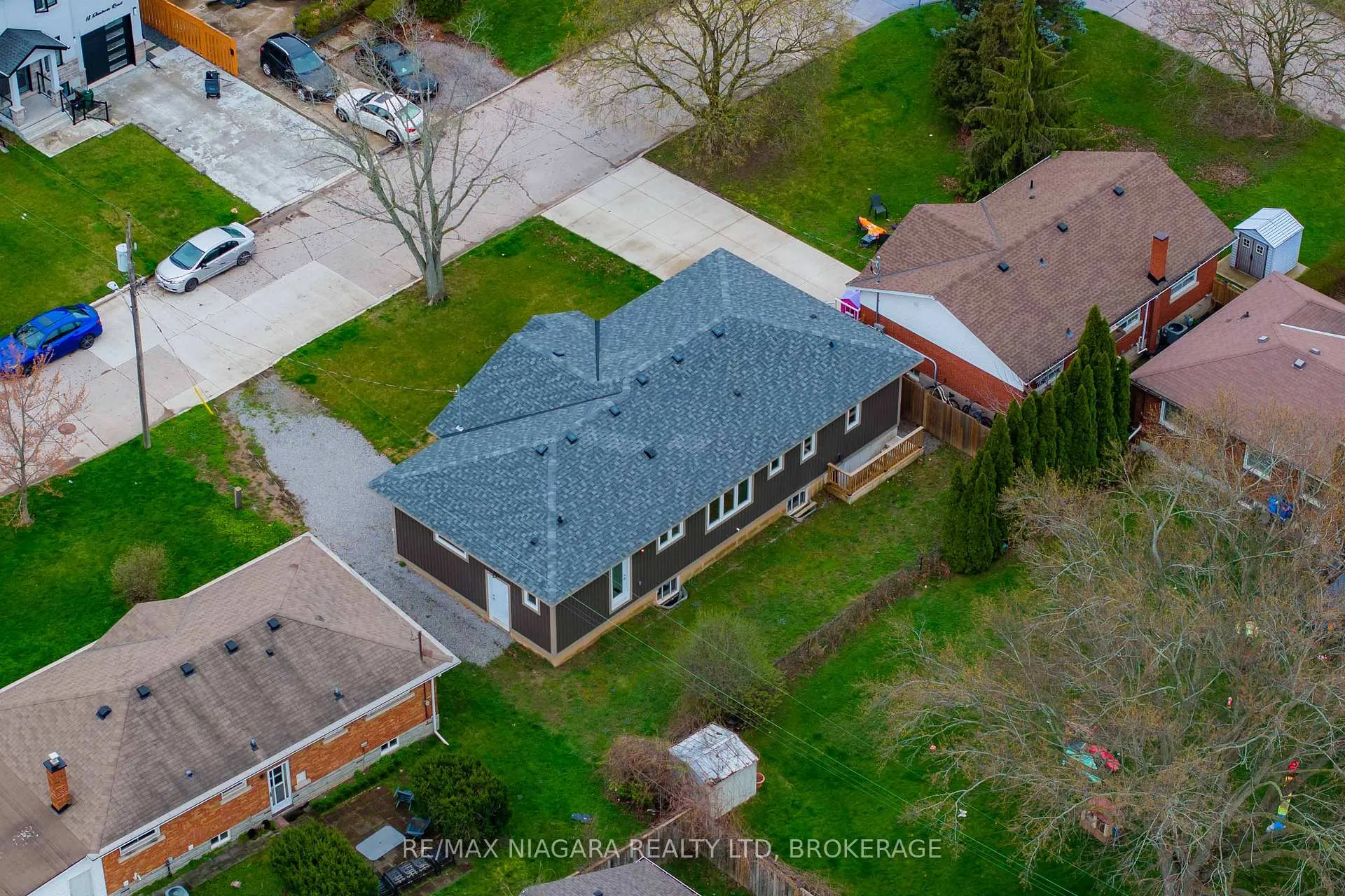 Photo 35 of 17 Glenbarr Road, St. Catharines, Glendale/Glenridge — HOMEH