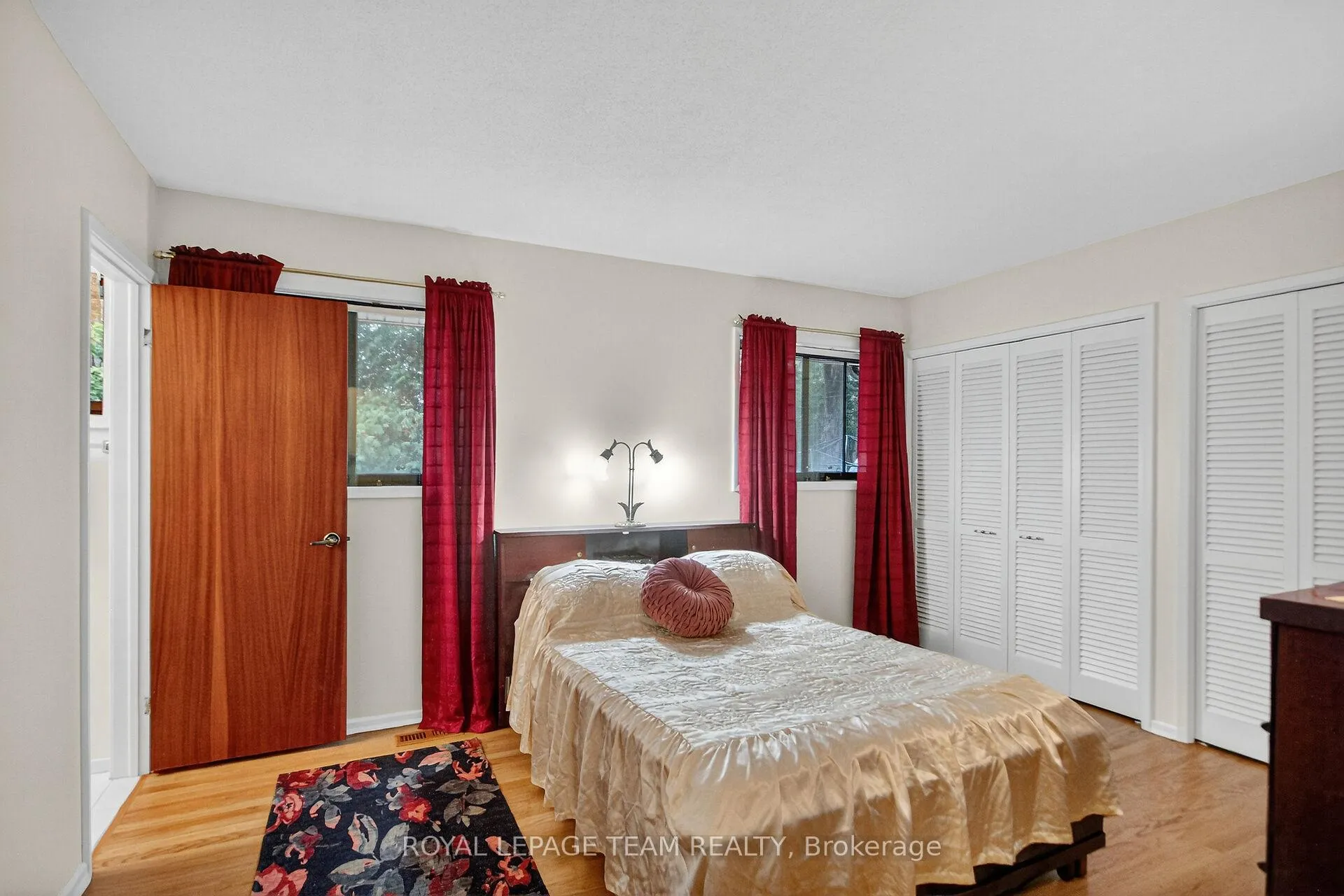 Photo 15 of 46 Quinpool Crescent, Ottawa, Arbeatha Park — HOMEH