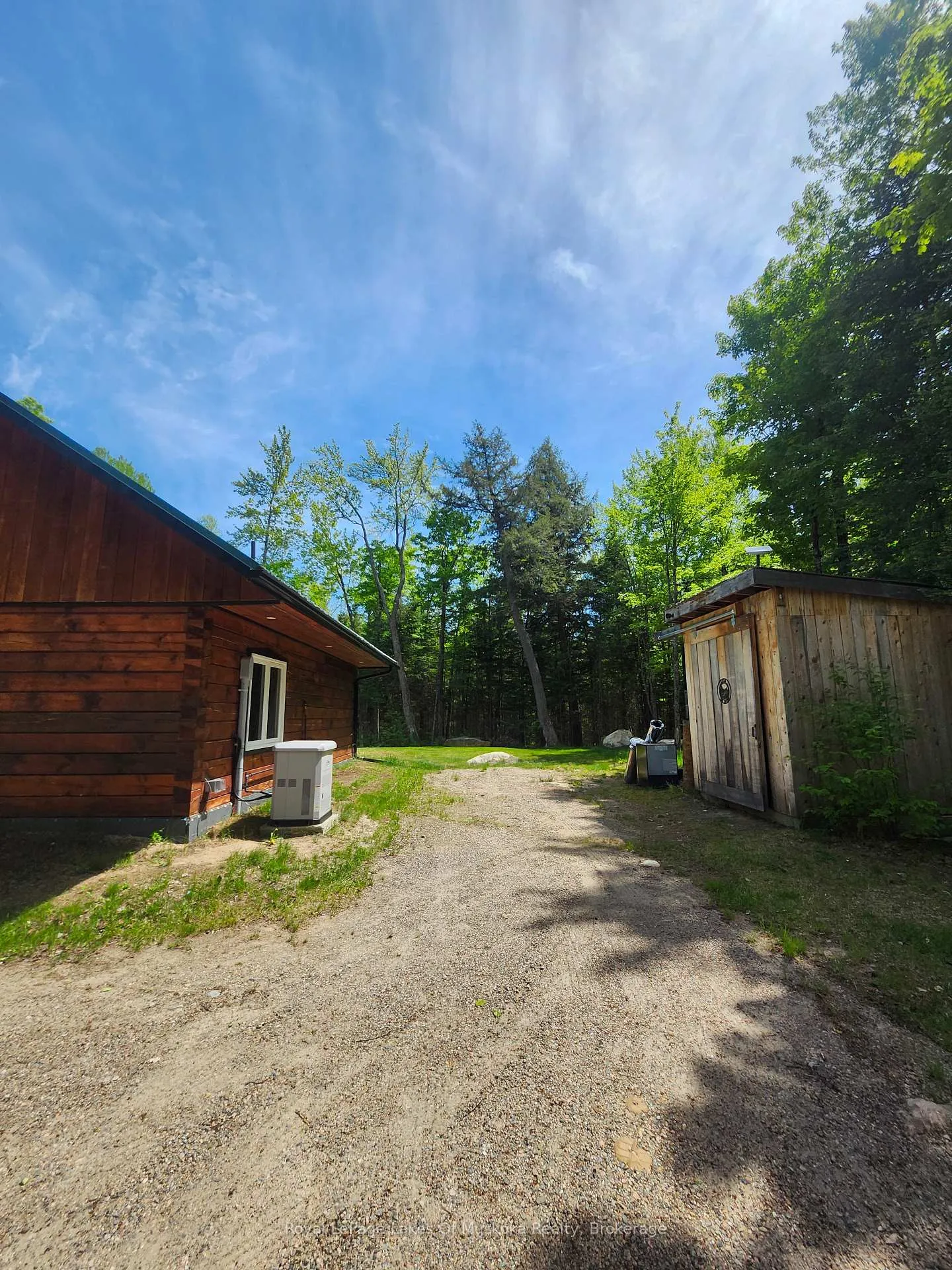 Photo 33 of 3997 Chetwynd Road, Kearney, Proudfoot — HOMEH