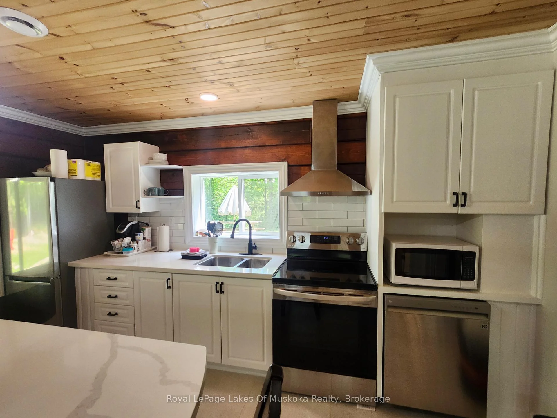 Photo 5 of 3997 Chetwynd Road, Kearney, Proudfoot — HOMEH