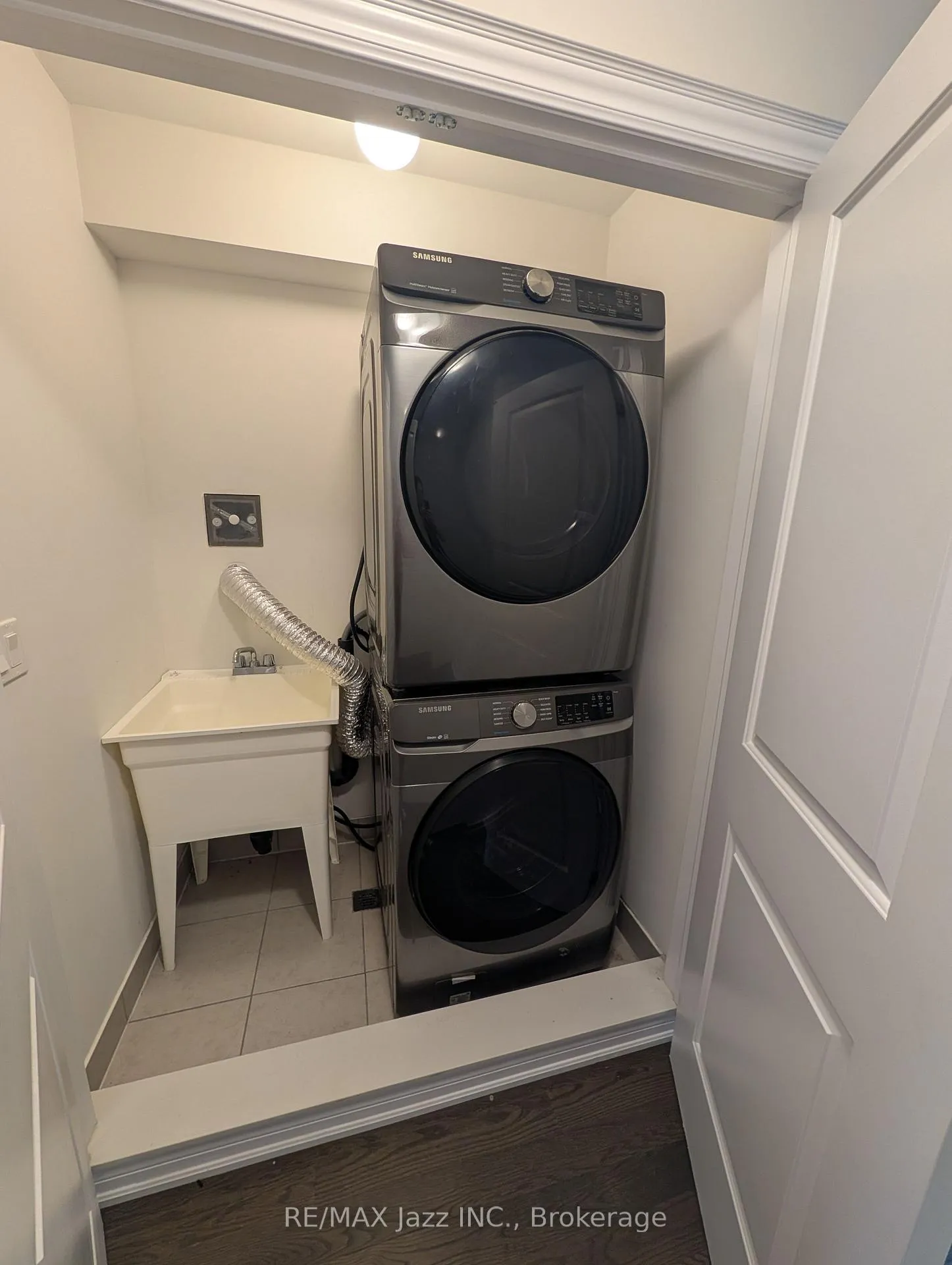 Photo 16 of 41 Aldridge Lane, Clarington, Newcastle — HOMEH