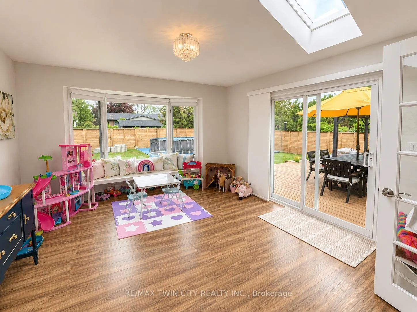 Photo 39 of 107 Rosslinn Road, Cambridge, Blair Road — HOMEH